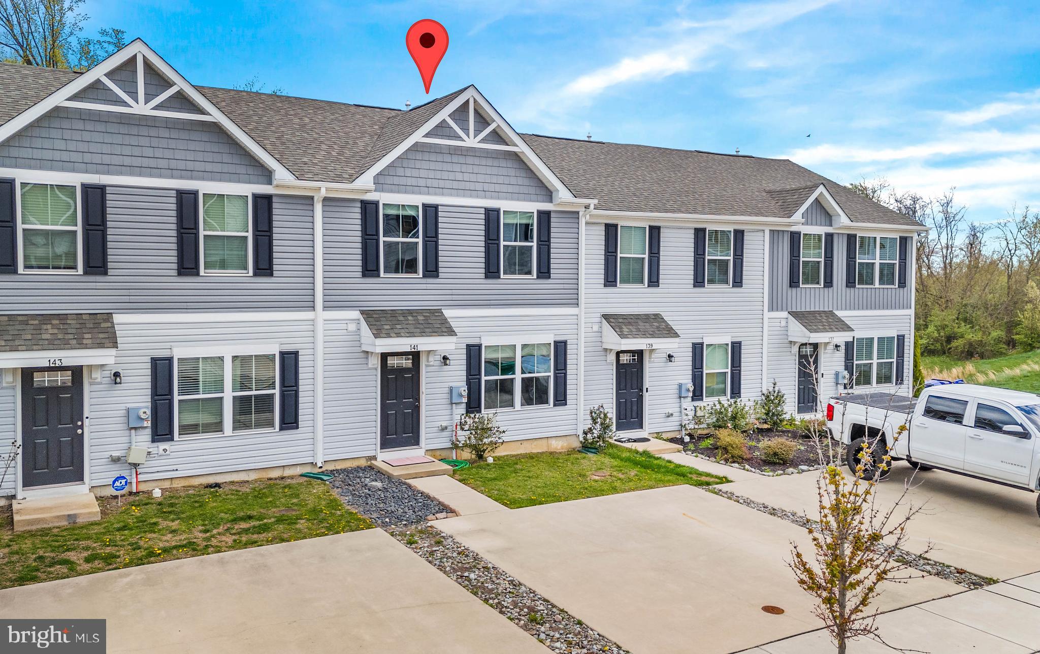 141 WYE OAK DRIVE