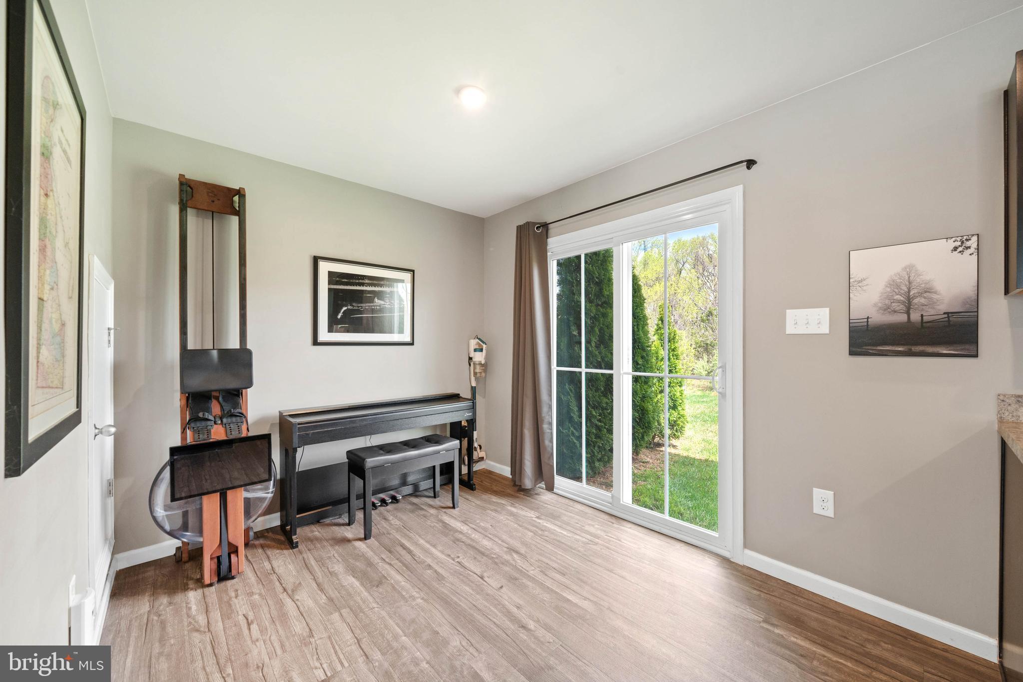 141 WYE OAK DRIVE
