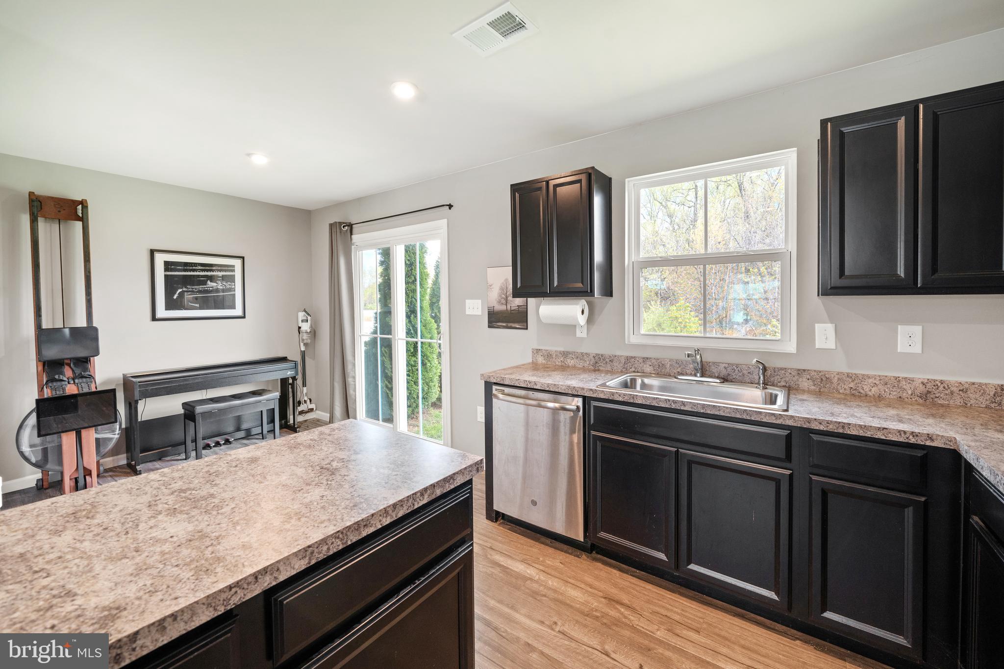 141 WYE OAK DRIVE