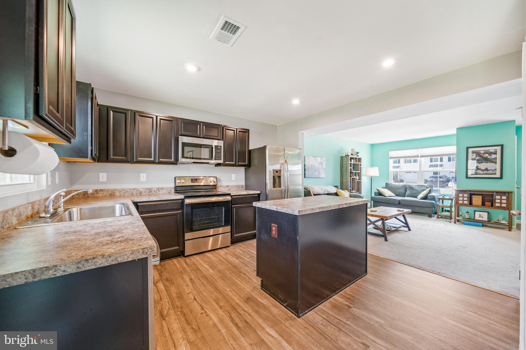 141 WYE OAK DRIVE