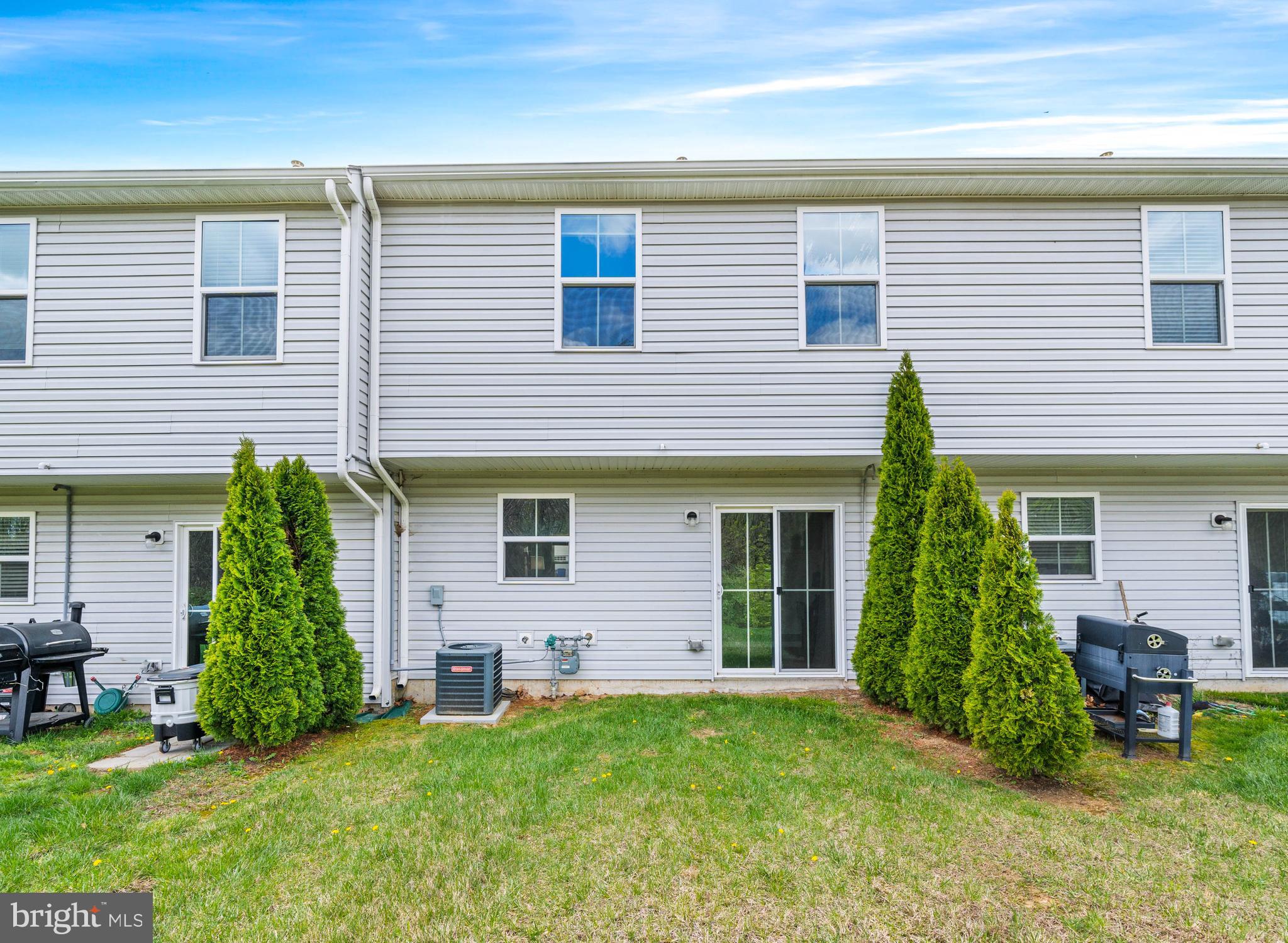 141 WYE OAK DRIVE