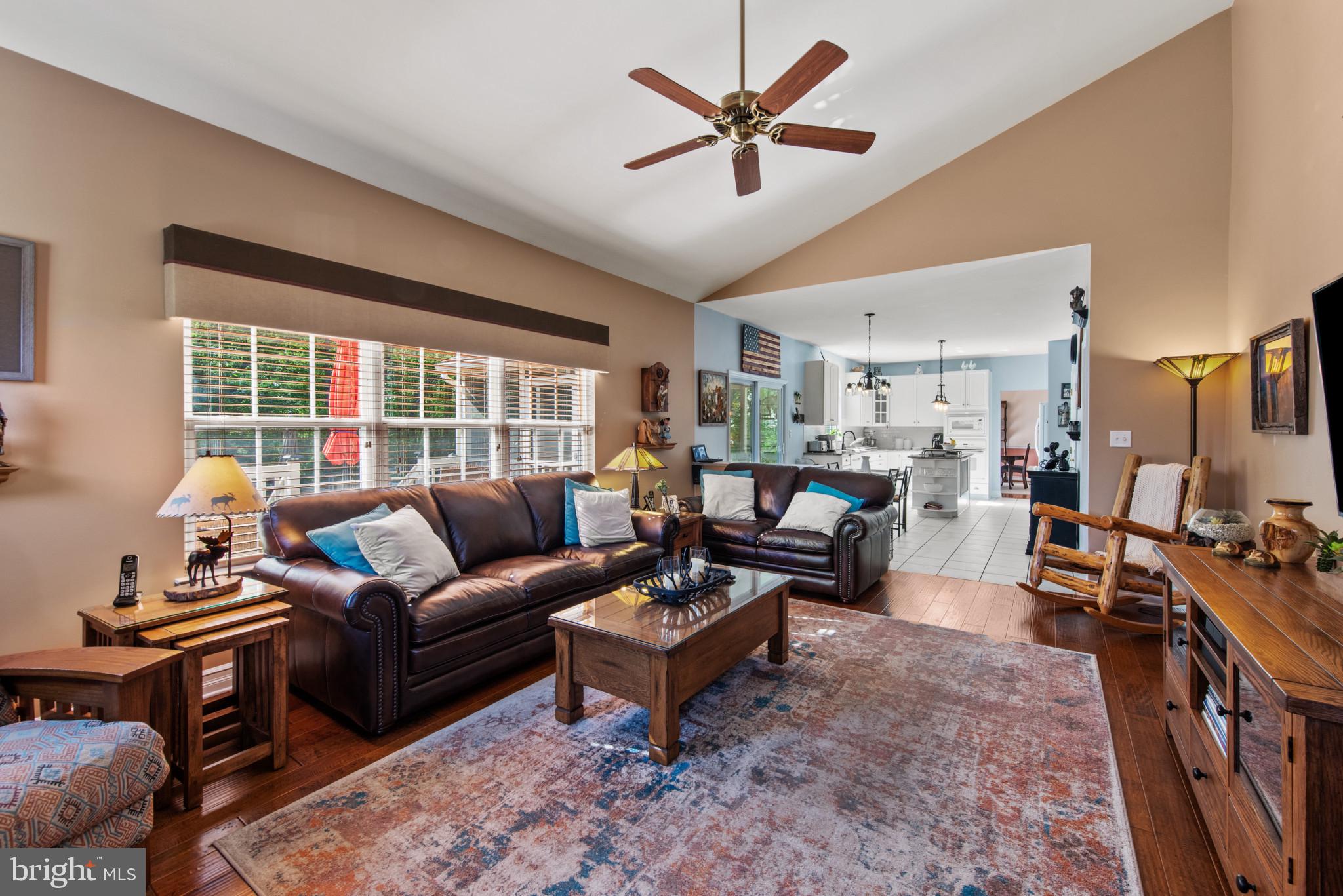 36 CRIMSON KING DRIVE