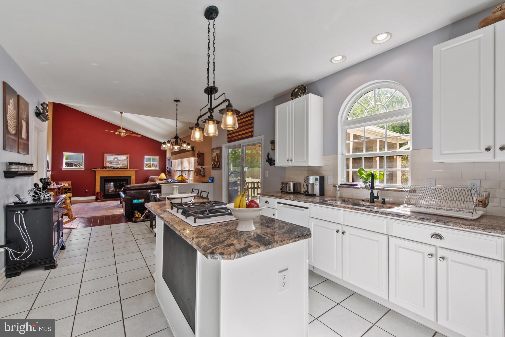 36 CRIMSON KING DRIVE