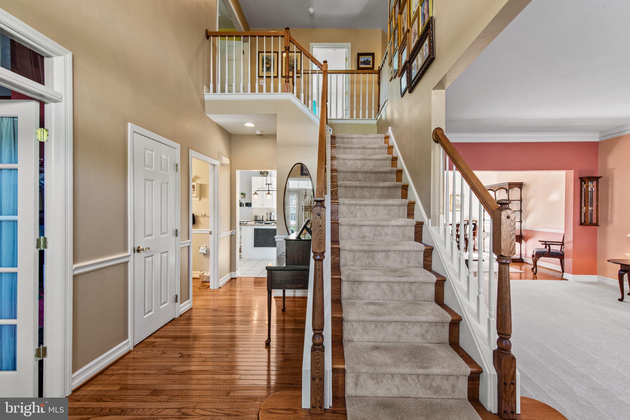 36 CRIMSON KING DRIVE