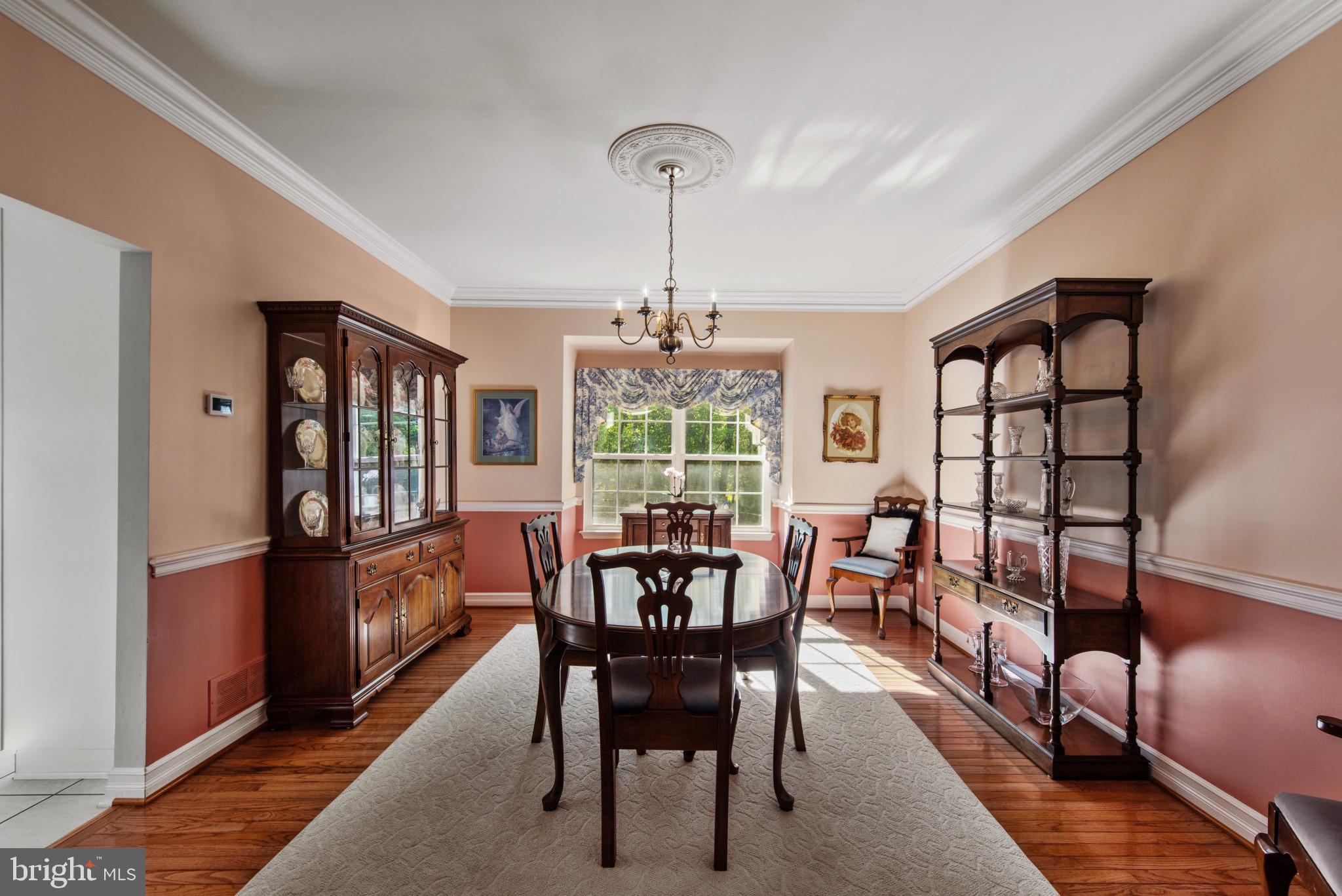 36 CRIMSON KING DRIVE