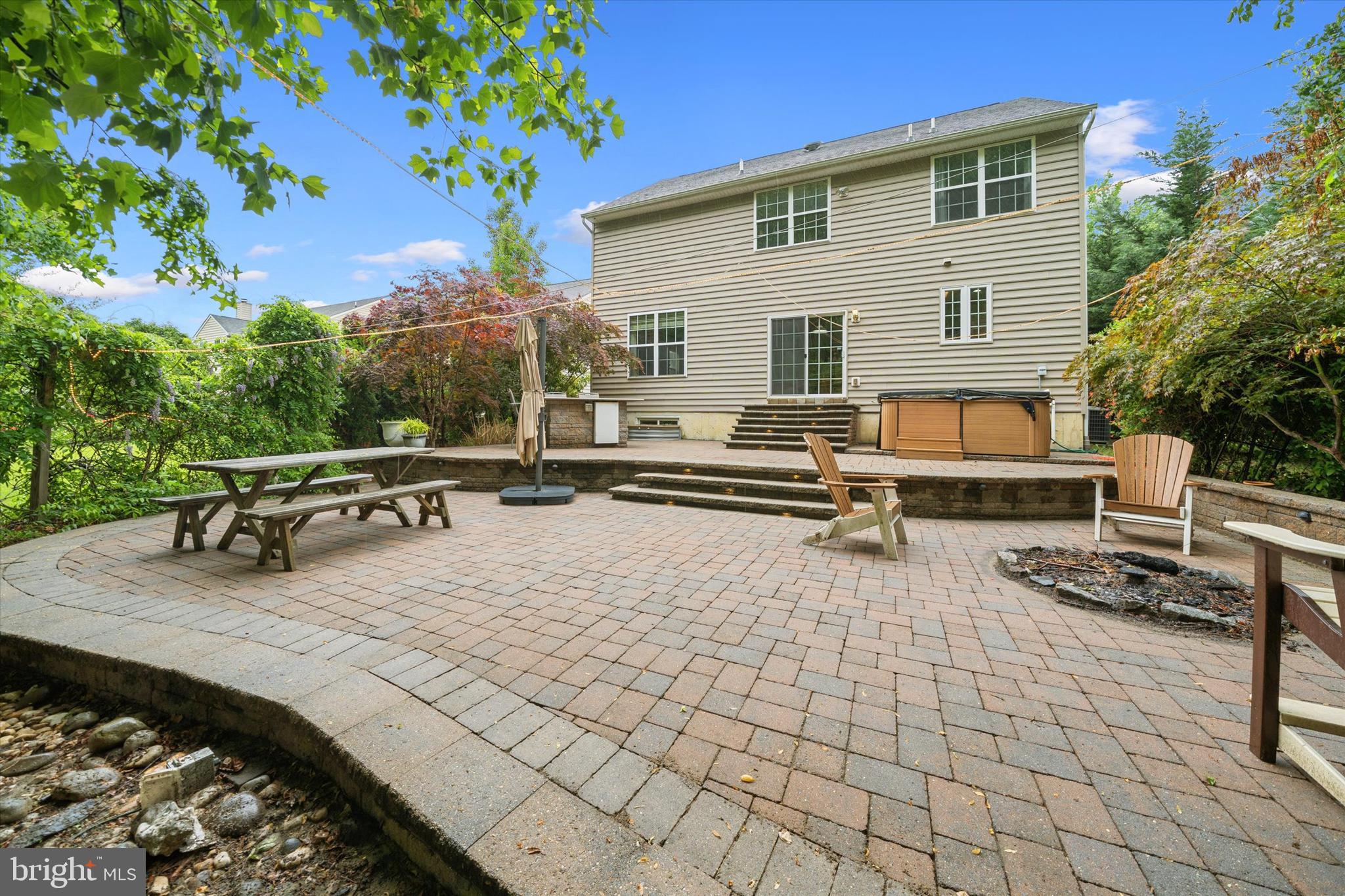 308 ASTILBE COURT