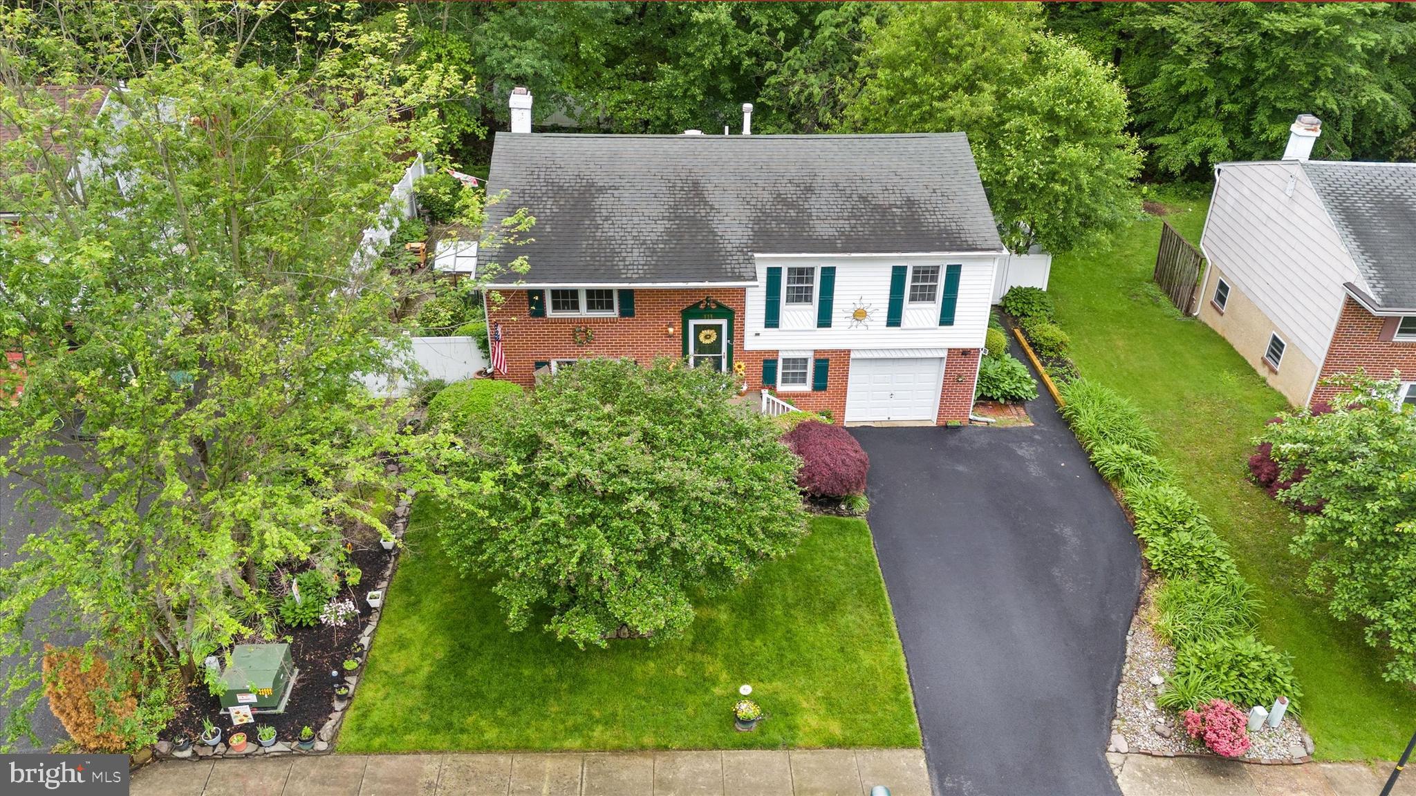 111 WOODSHADE DRIVE
