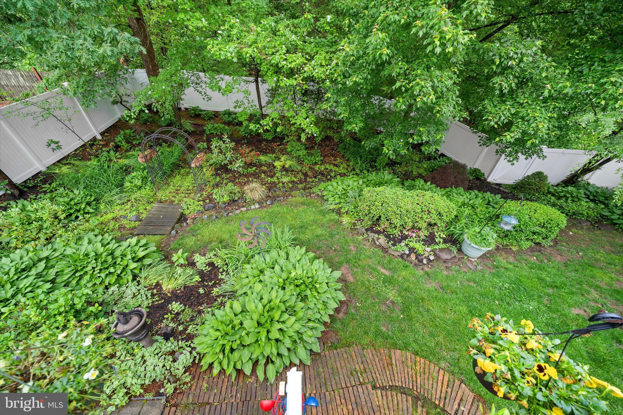111 WOODSHADE DRIVE