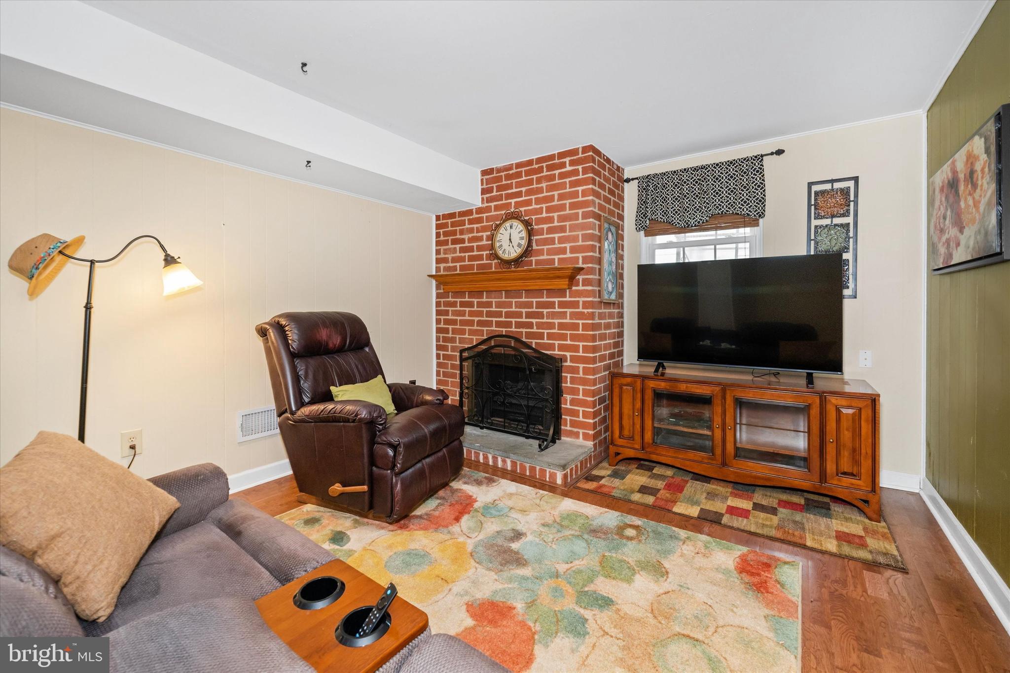 111 WOODSHADE DRIVE