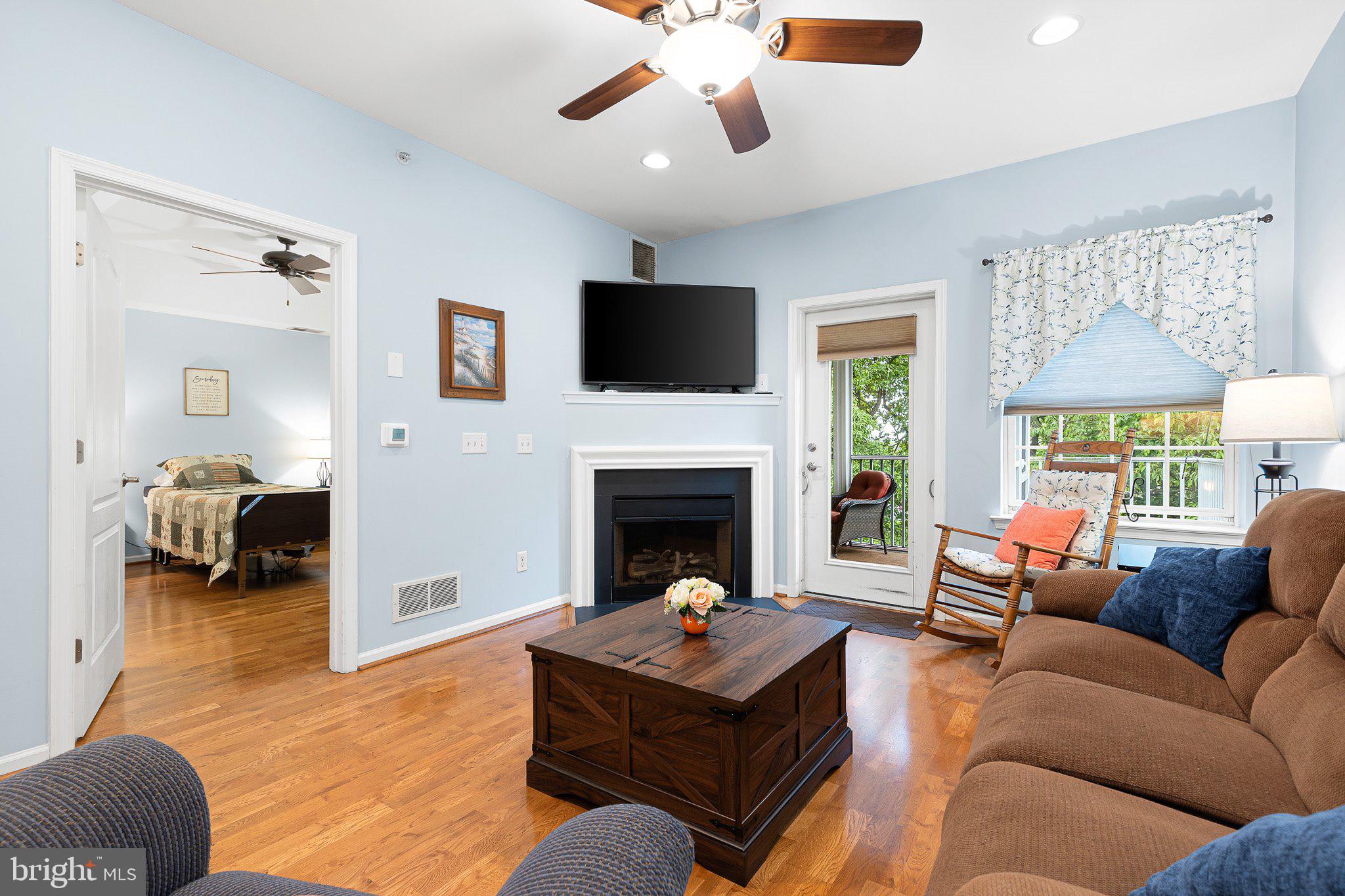 101 COLONIAL DOWNS COURT 1305