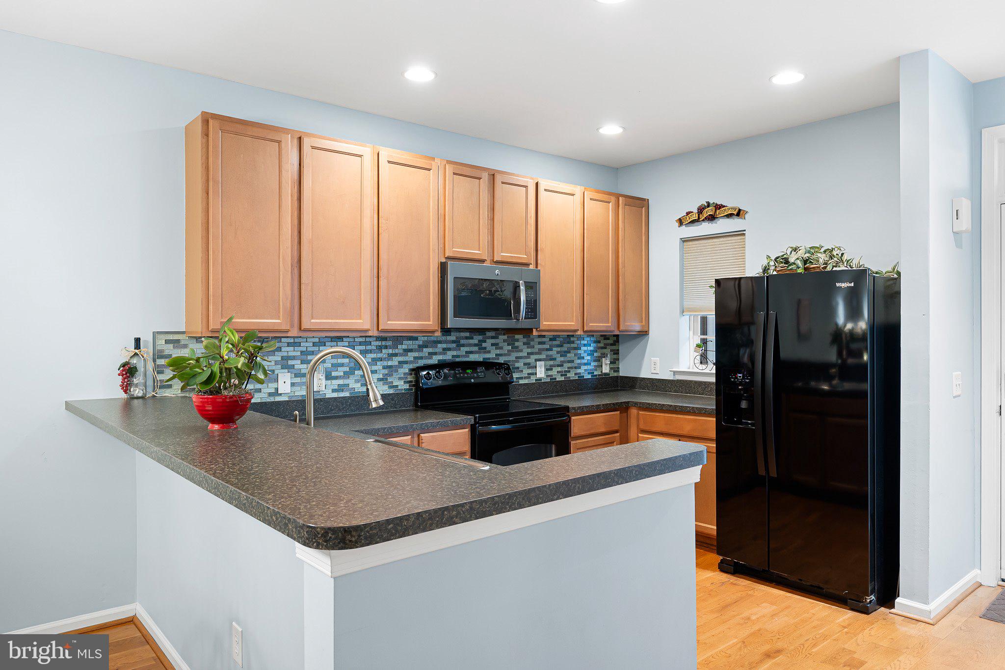 101 COLONIAL DOWNS COURT 1305