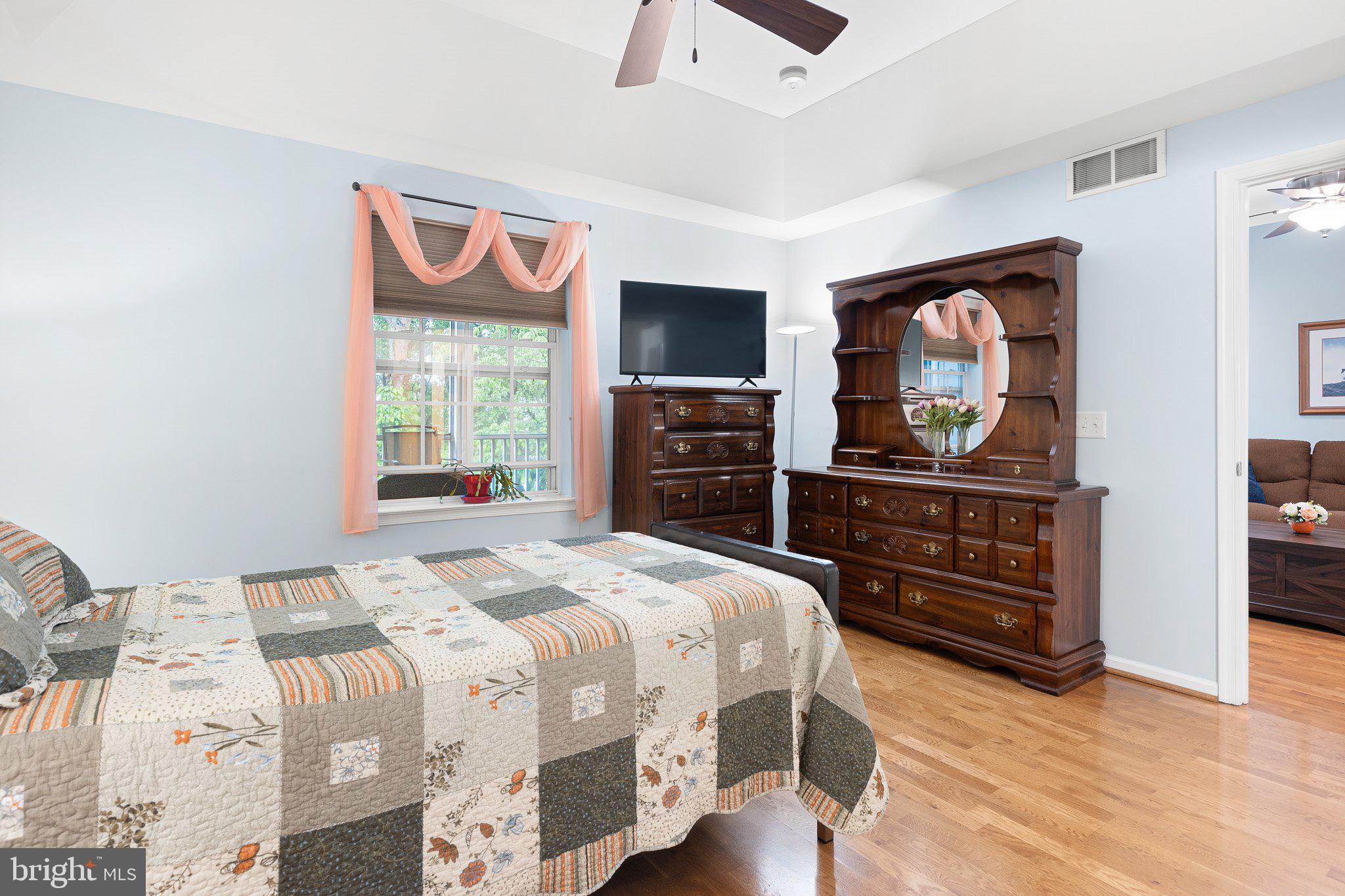 101 COLONIAL DOWNS COURT 1305