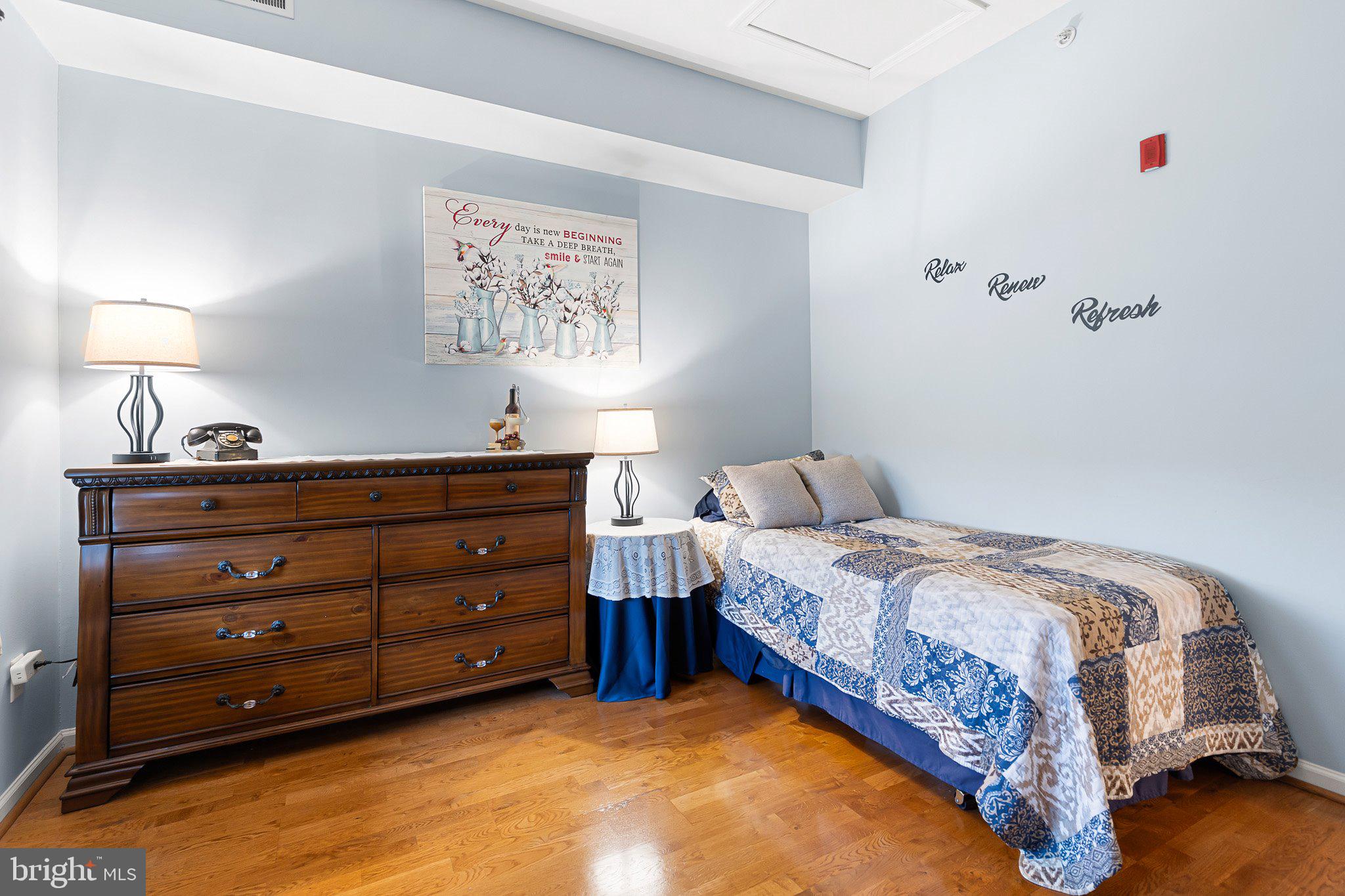 101 COLONIAL DOWNS COURT 1305