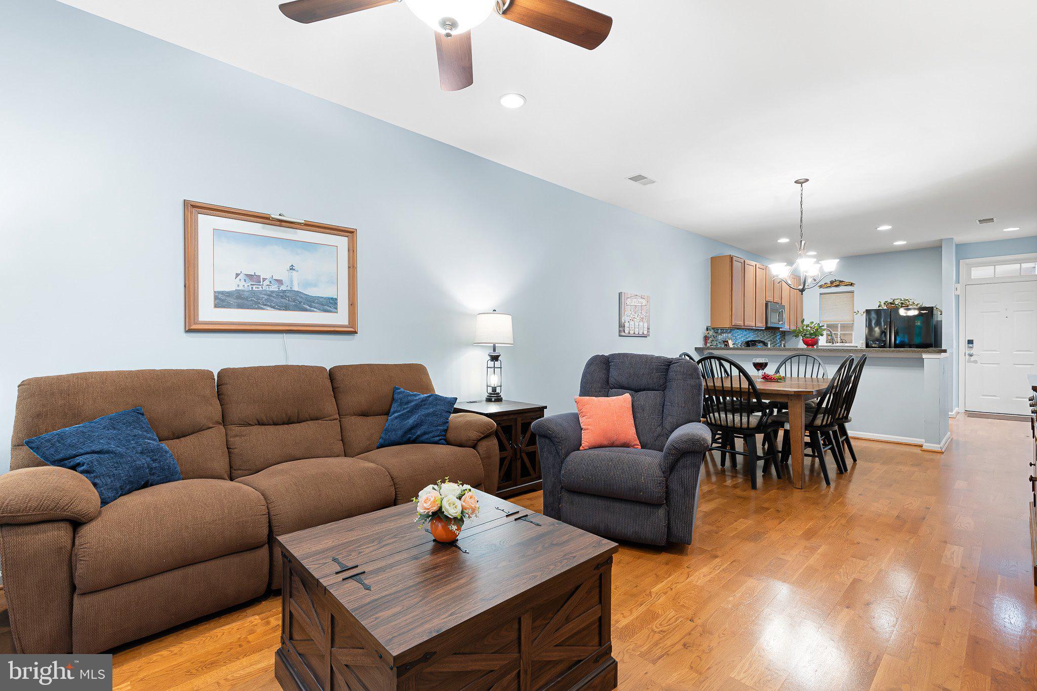 101 COLONIAL DOWNS COURT 1305
