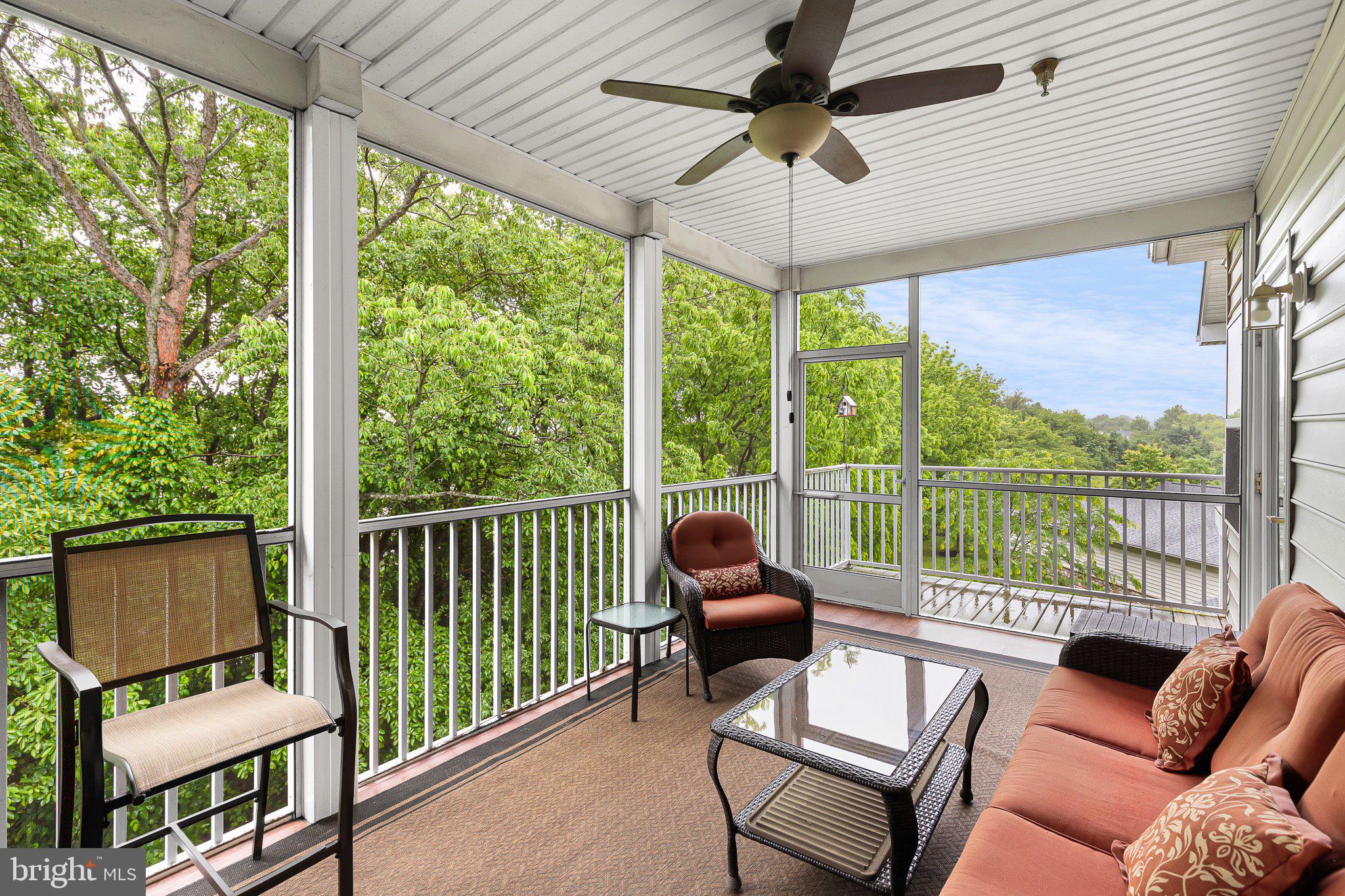 101 COLONIAL DOWNS COURT 1305