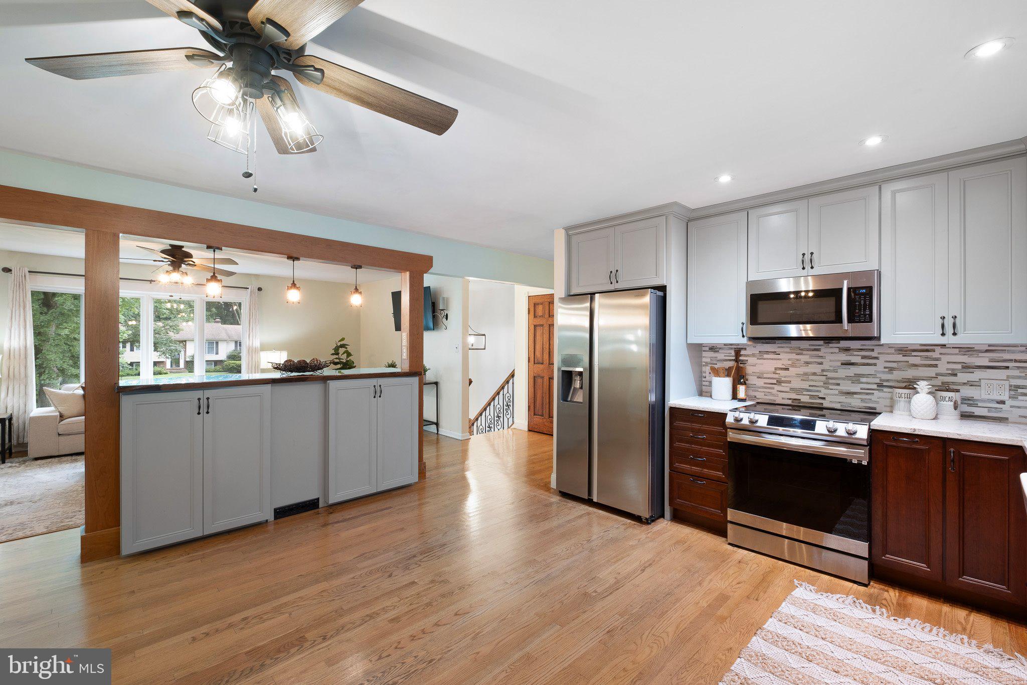 652 CLIFTON DRIVE