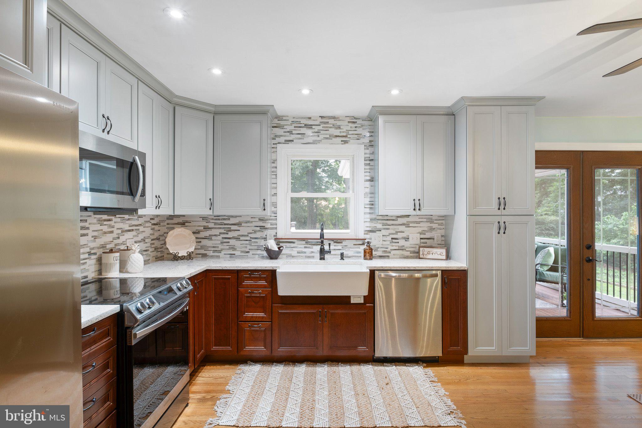 652 CLIFTON DRIVE