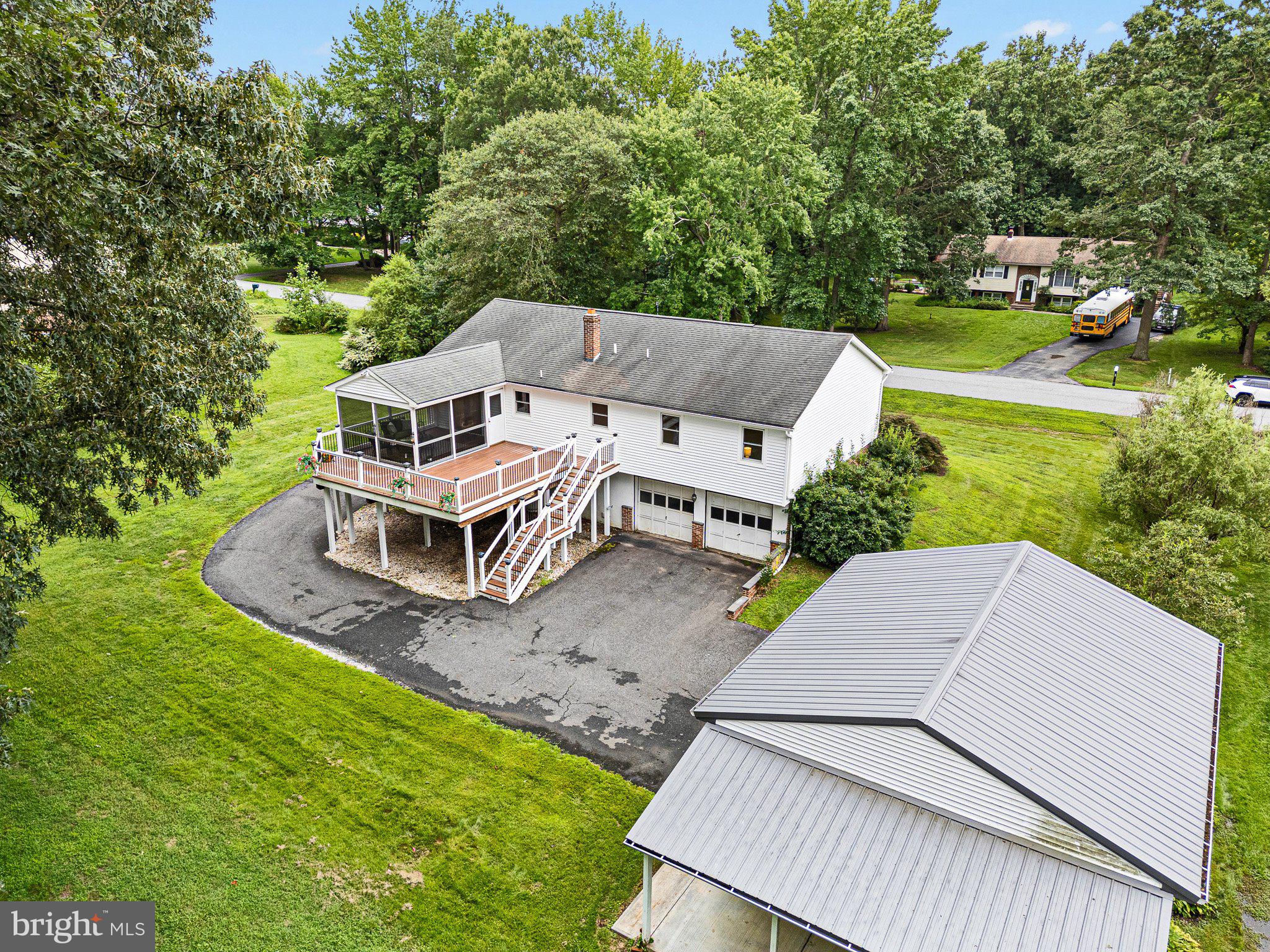 652 CLIFTON DRIVE
