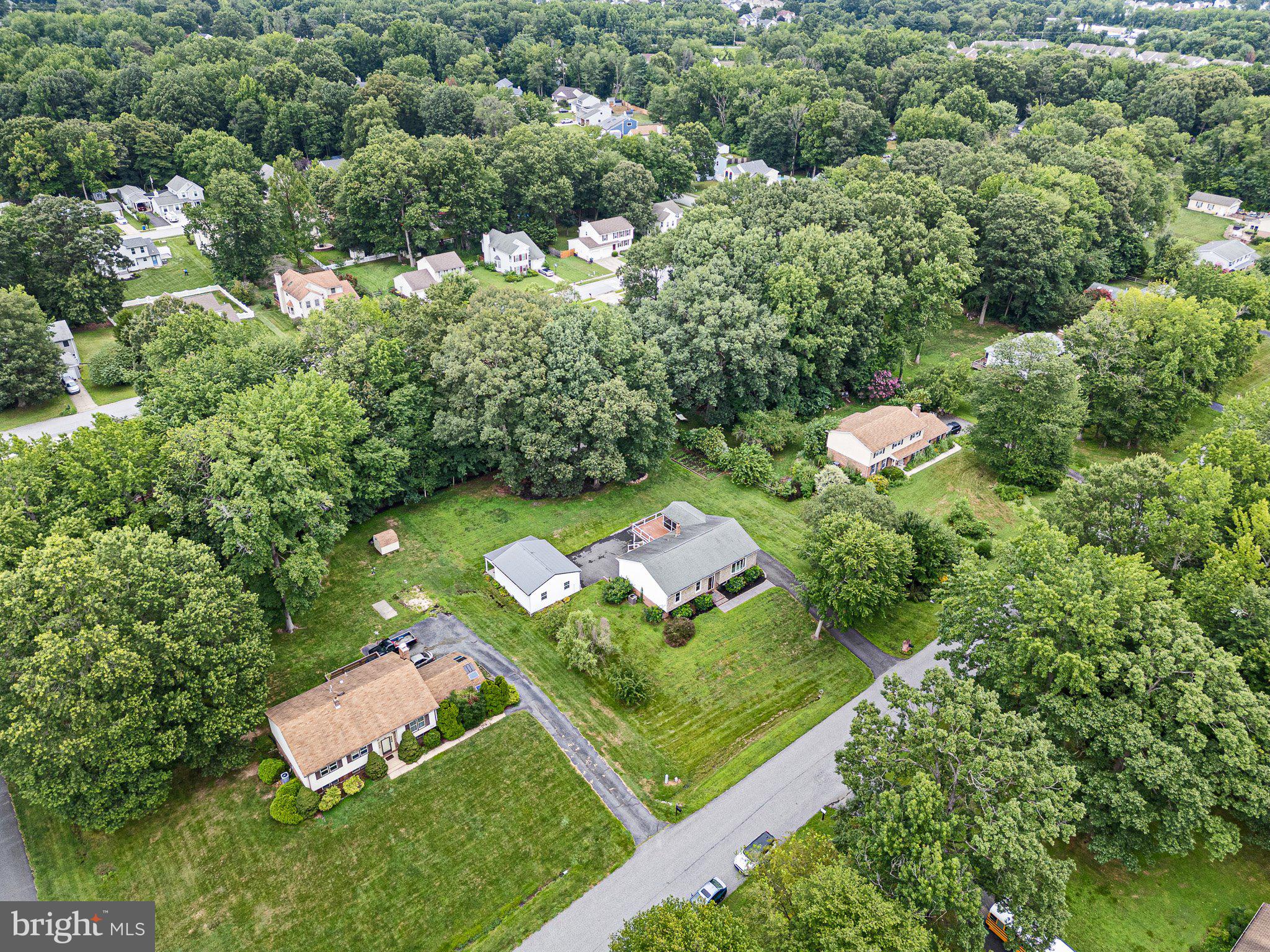 652 CLIFTON DRIVE