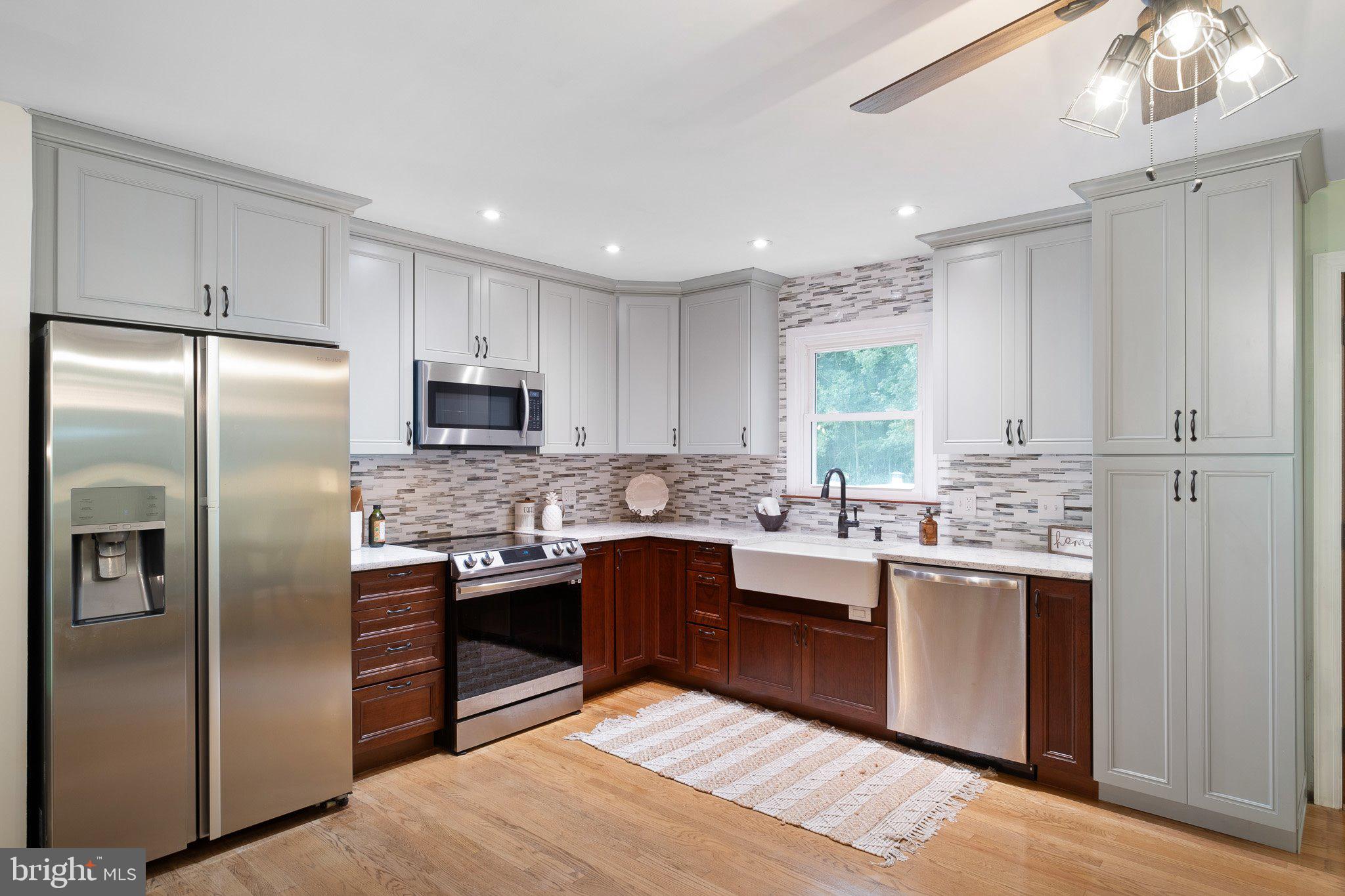 652 CLIFTON DRIVE