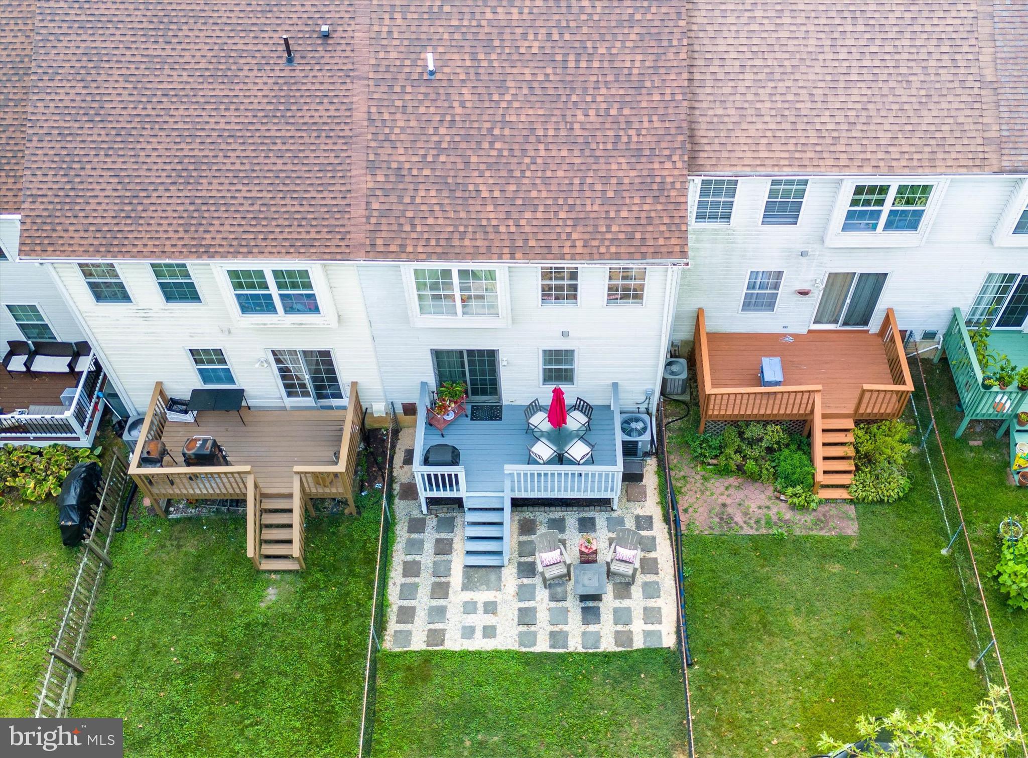 906 8TH STREET