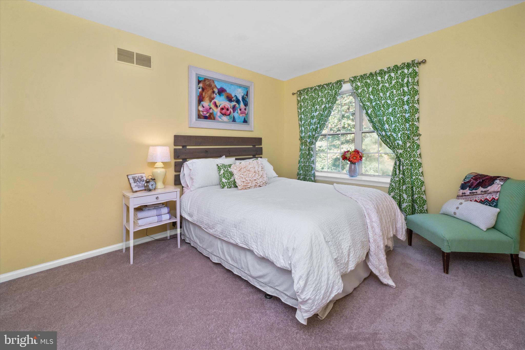 906 8TH STREET