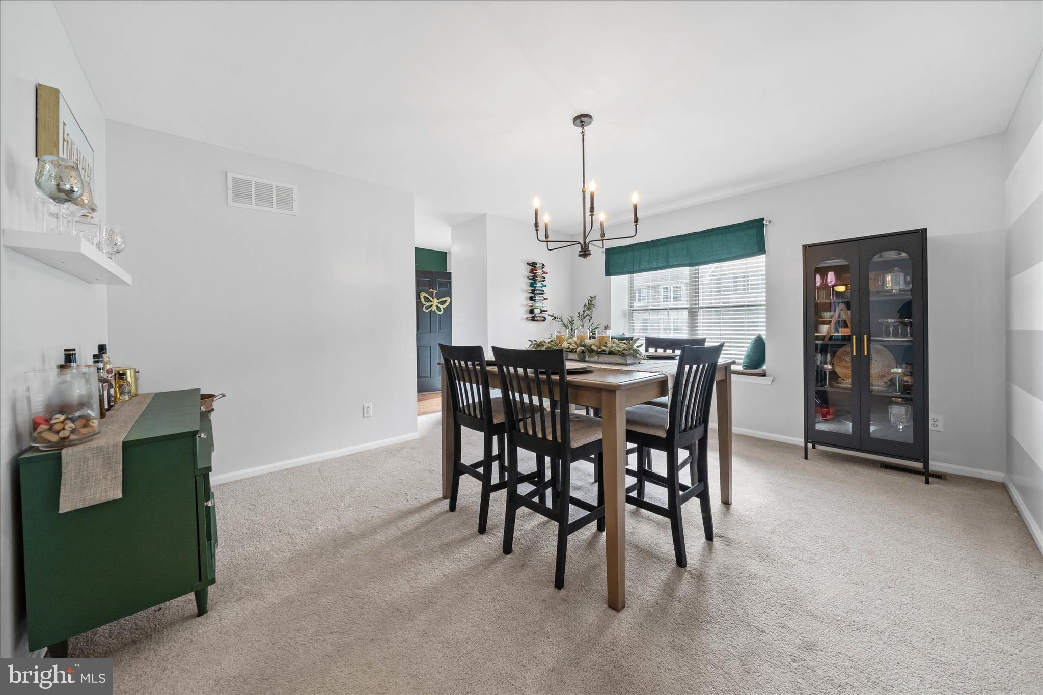 906 8TH STREET