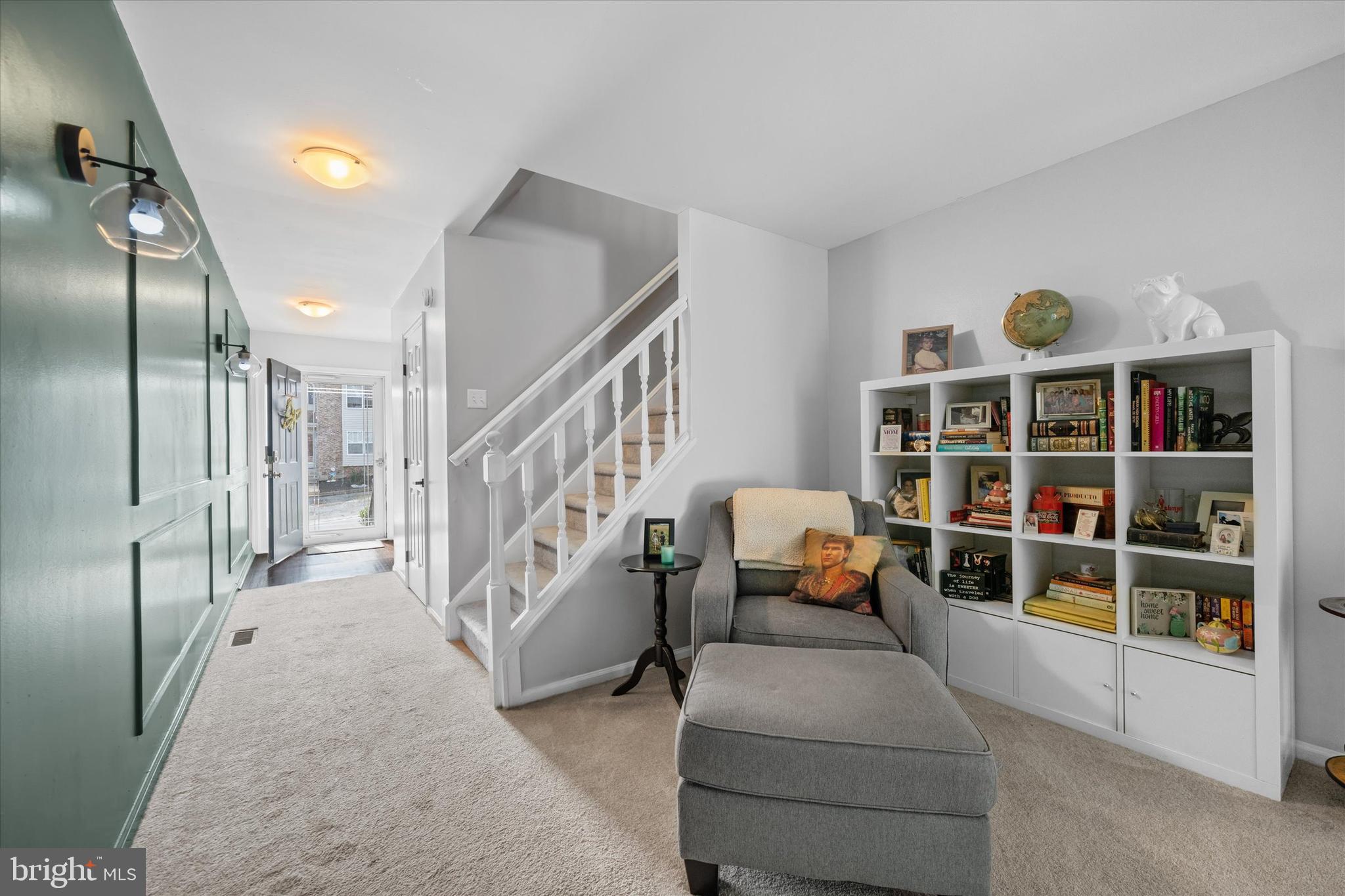 906 8TH STREET