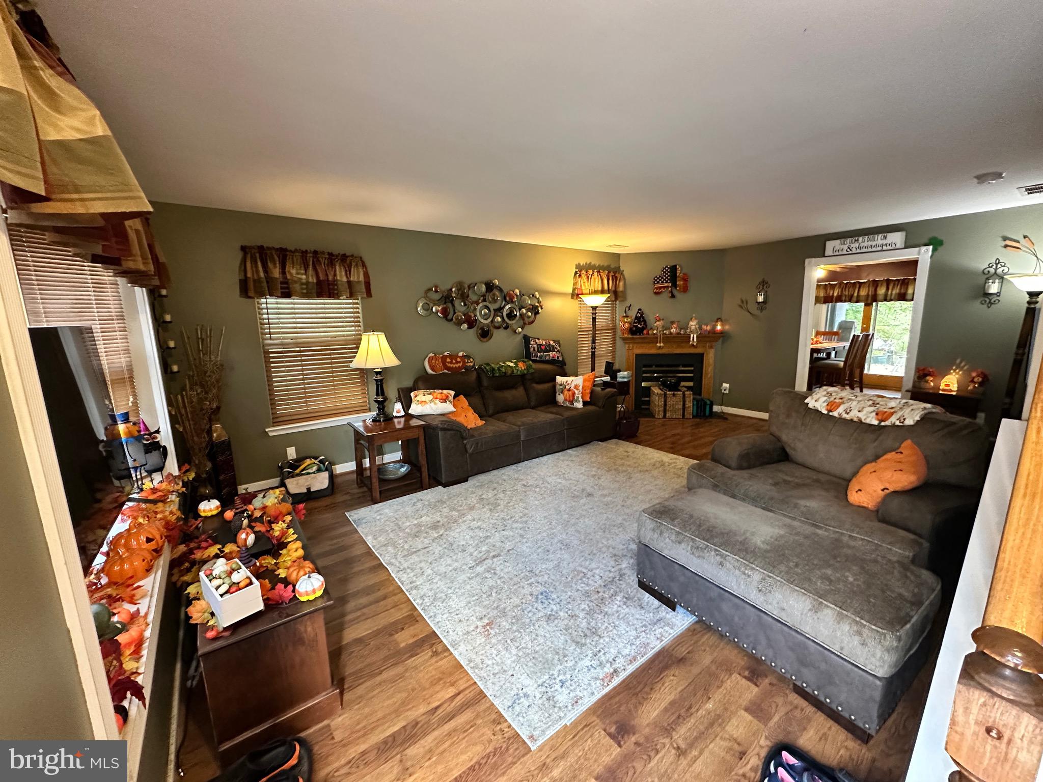 145 CREEKSIDE COURT