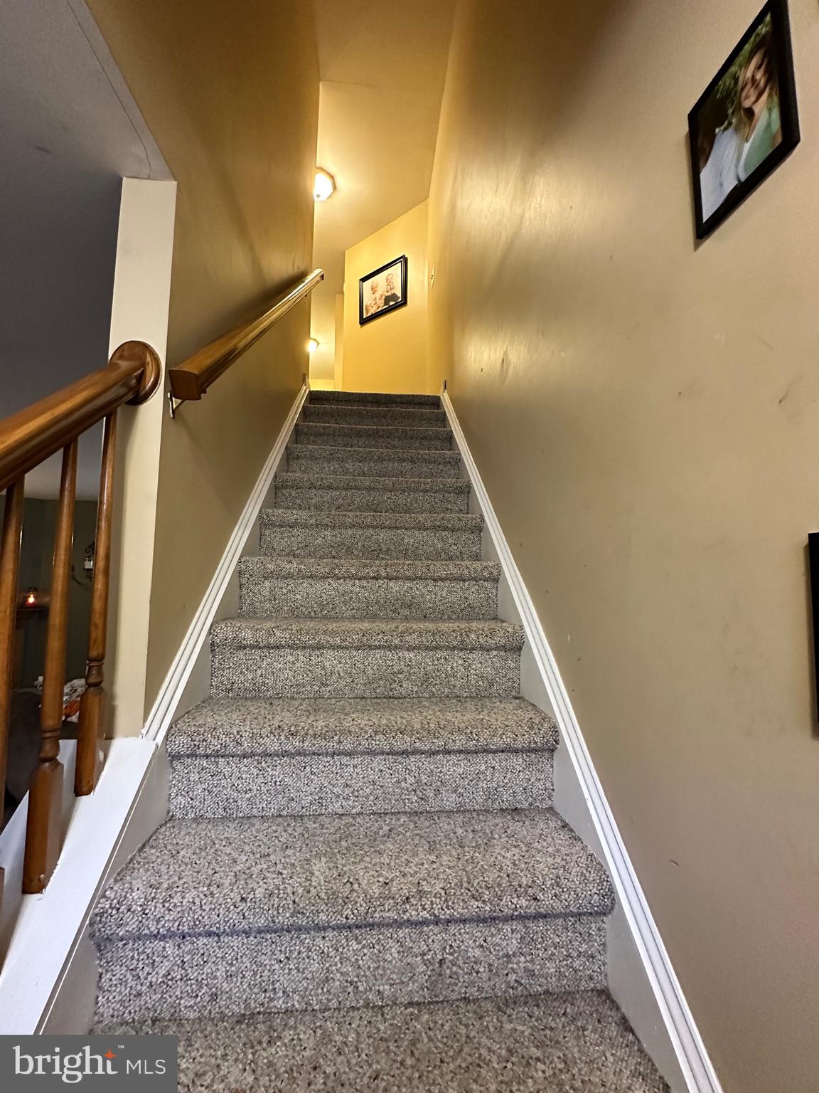 145 CREEKSIDE COURT
