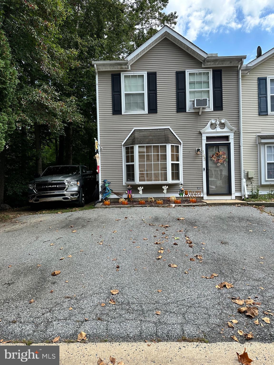 145 CREEKSIDE COURT