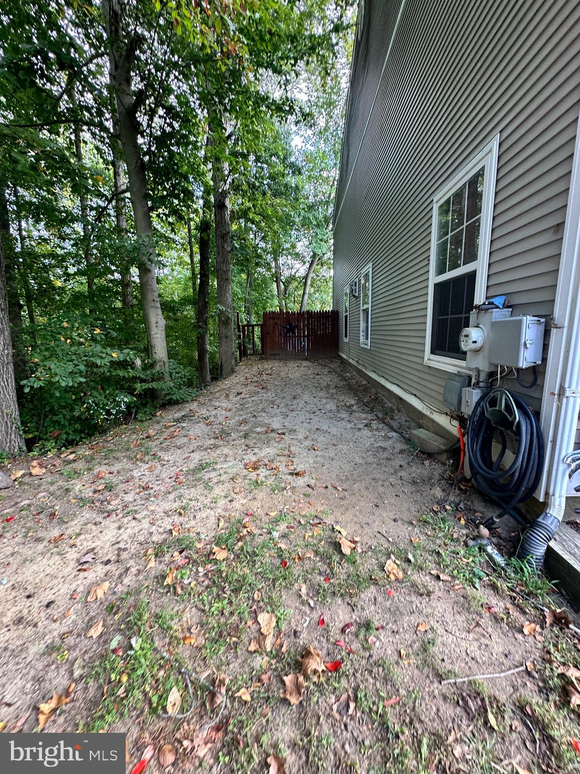 145 CREEKSIDE COURT
