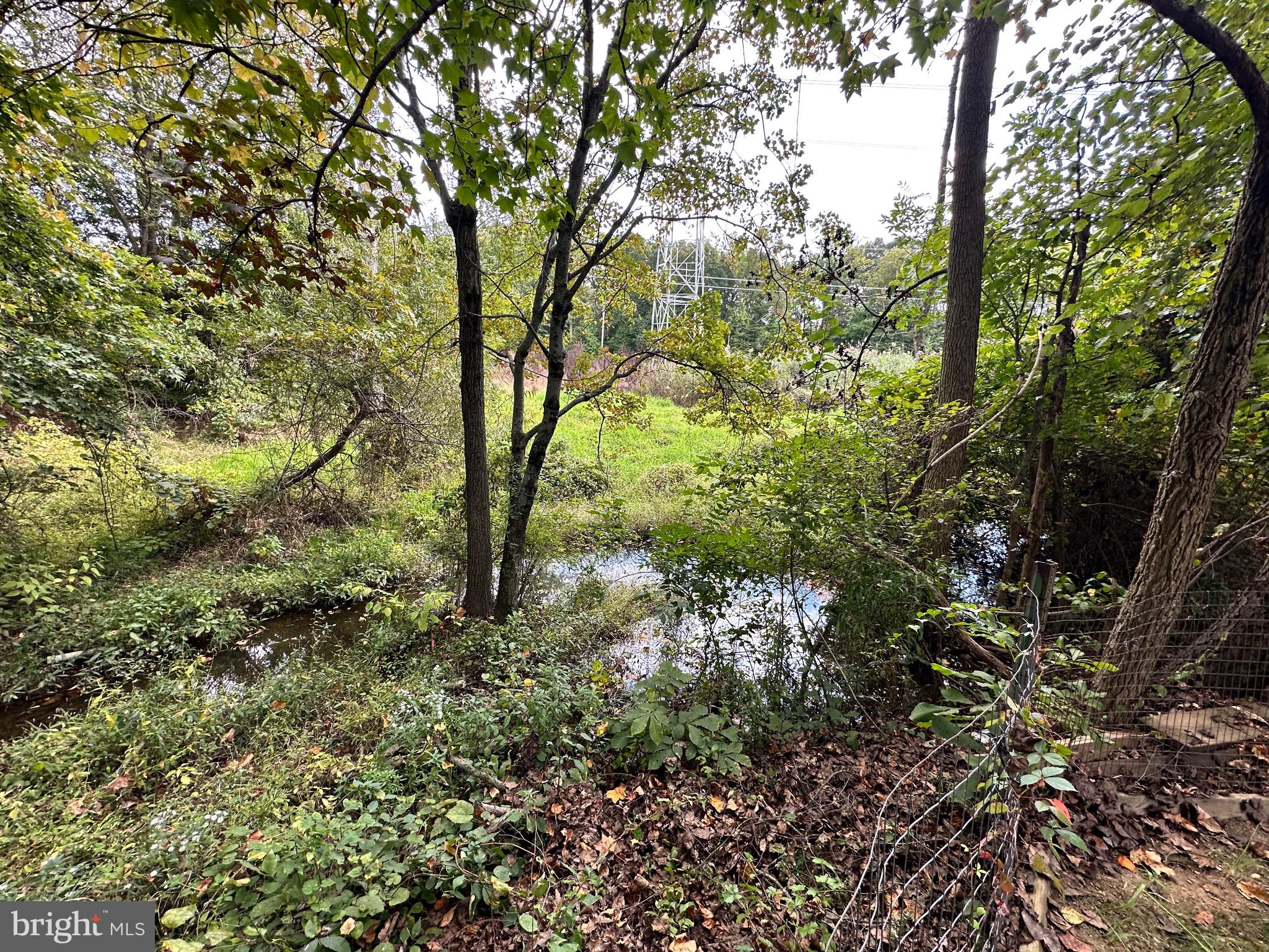 145 CREEKSIDE COURT