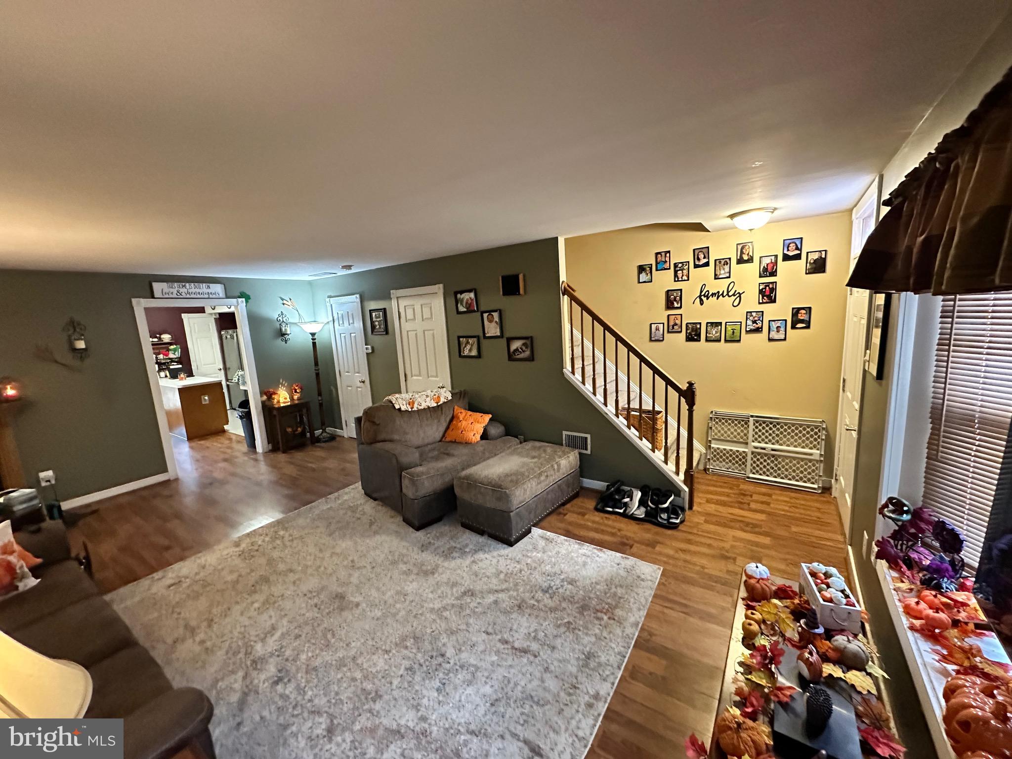 145 CREEKSIDE COURT