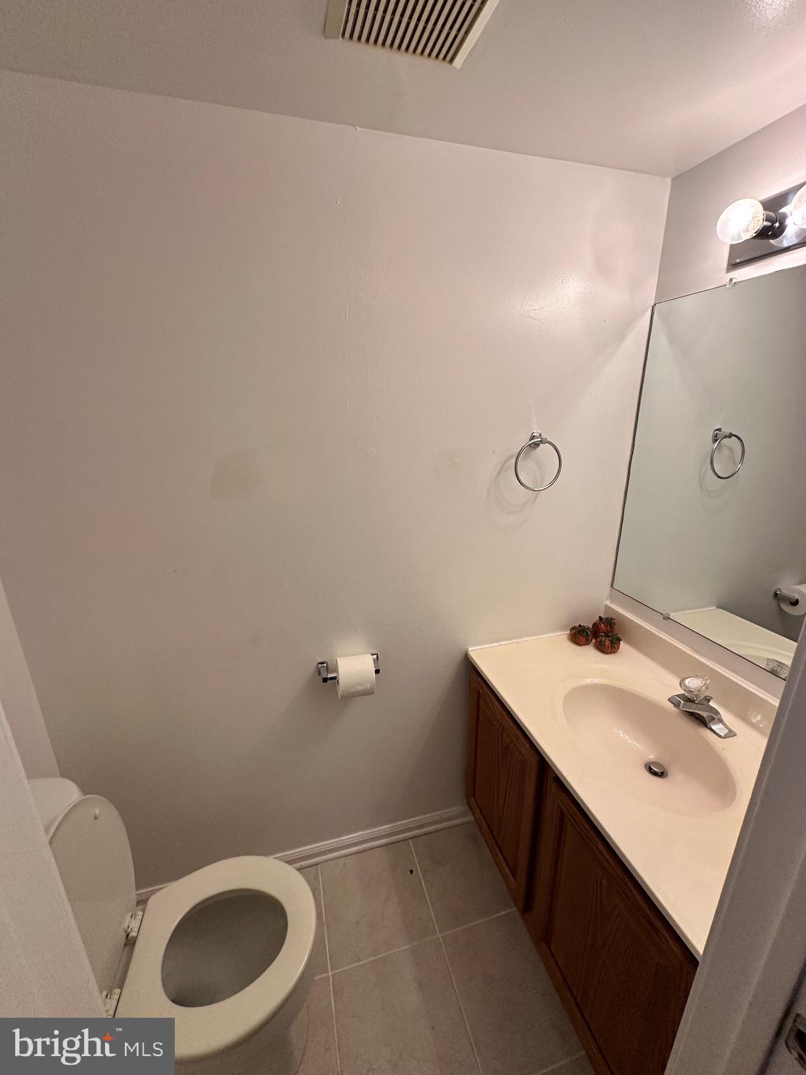 145 CREEKSIDE COURT