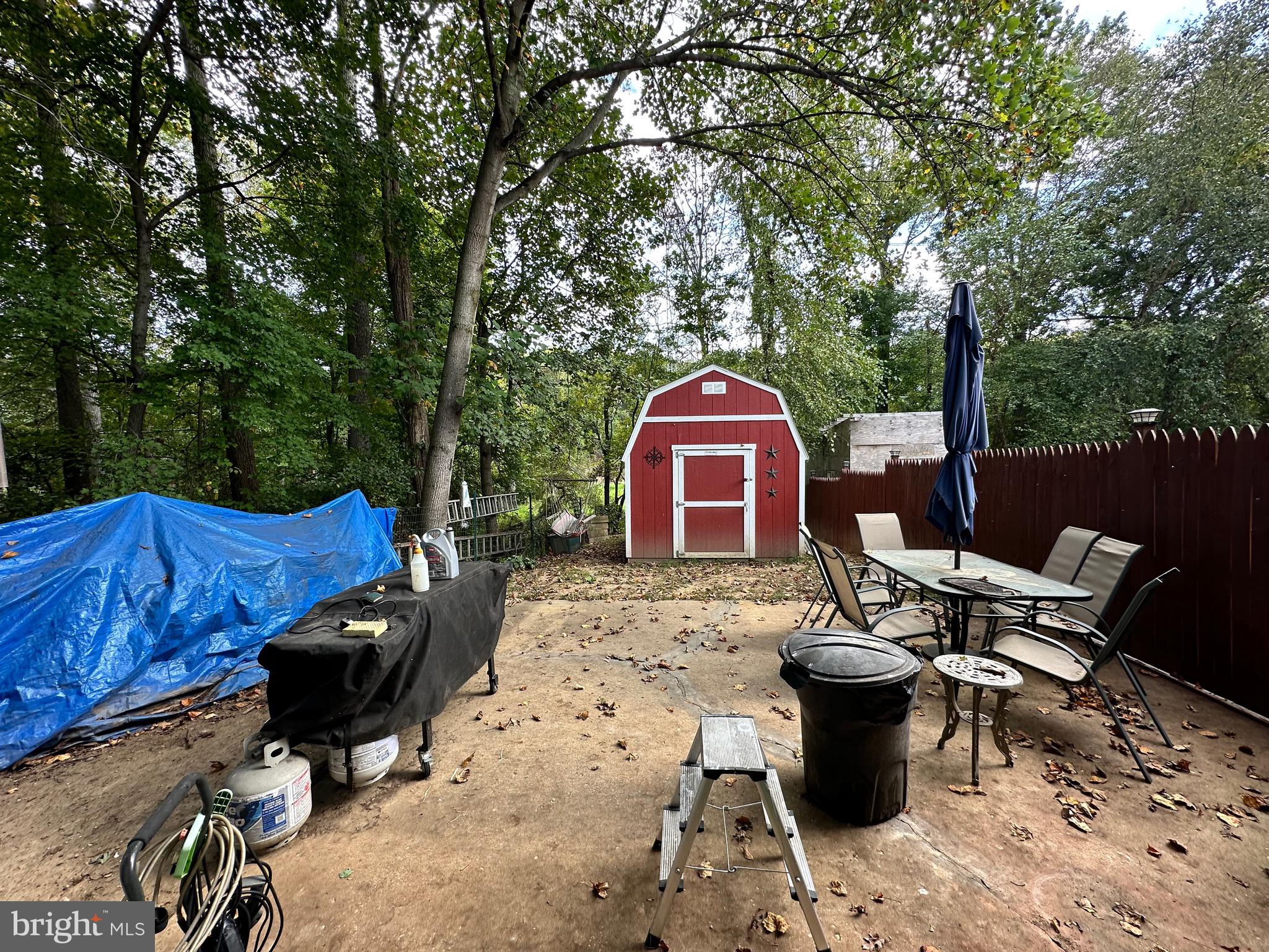 145 CREEKSIDE COURT