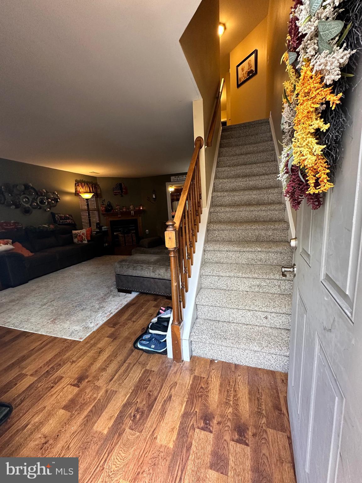 145 CREEKSIDE COURT
