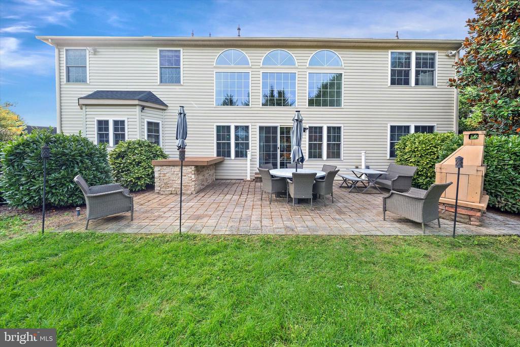 7 LANDVIEW COURT