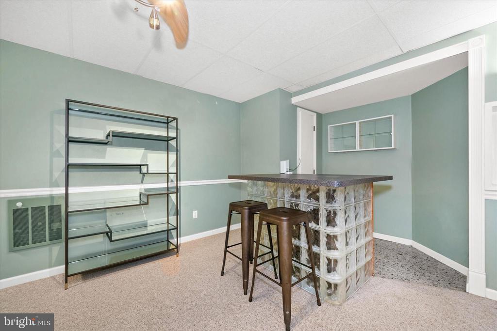 7 LANDVIEW COURT