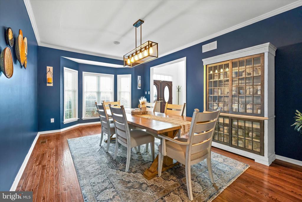 7 LANDVIEW COURT