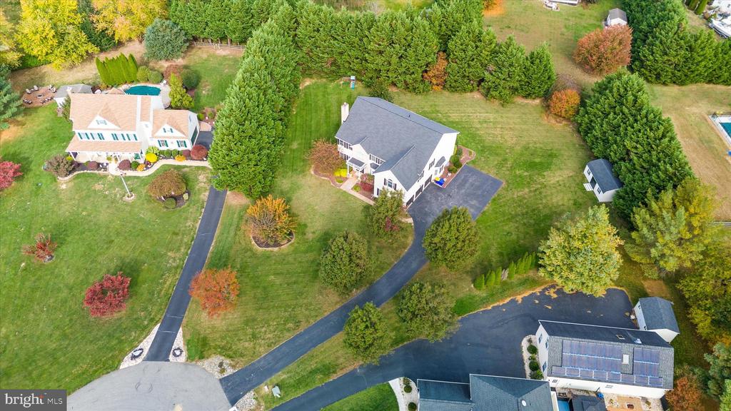 7 LANDVIEW COURT