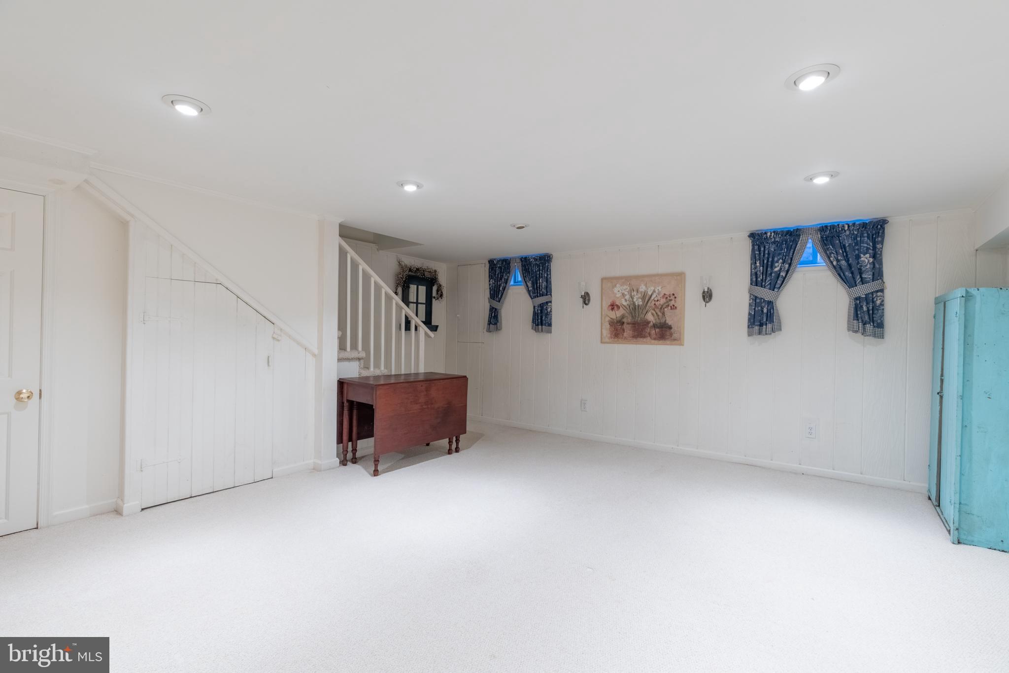 248 SANDRA ROAD