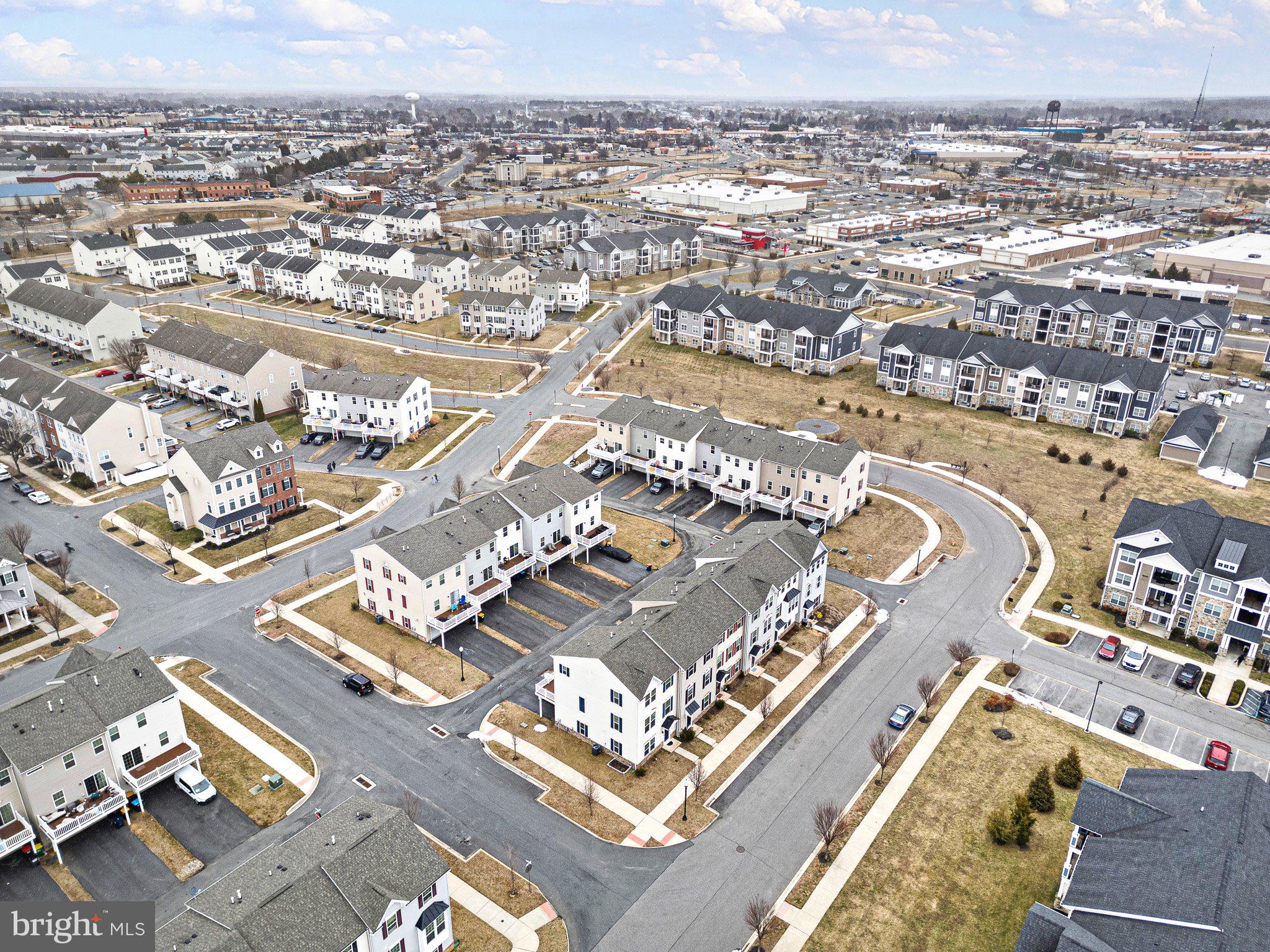 211 LAKE SEYMOUR DRIVE