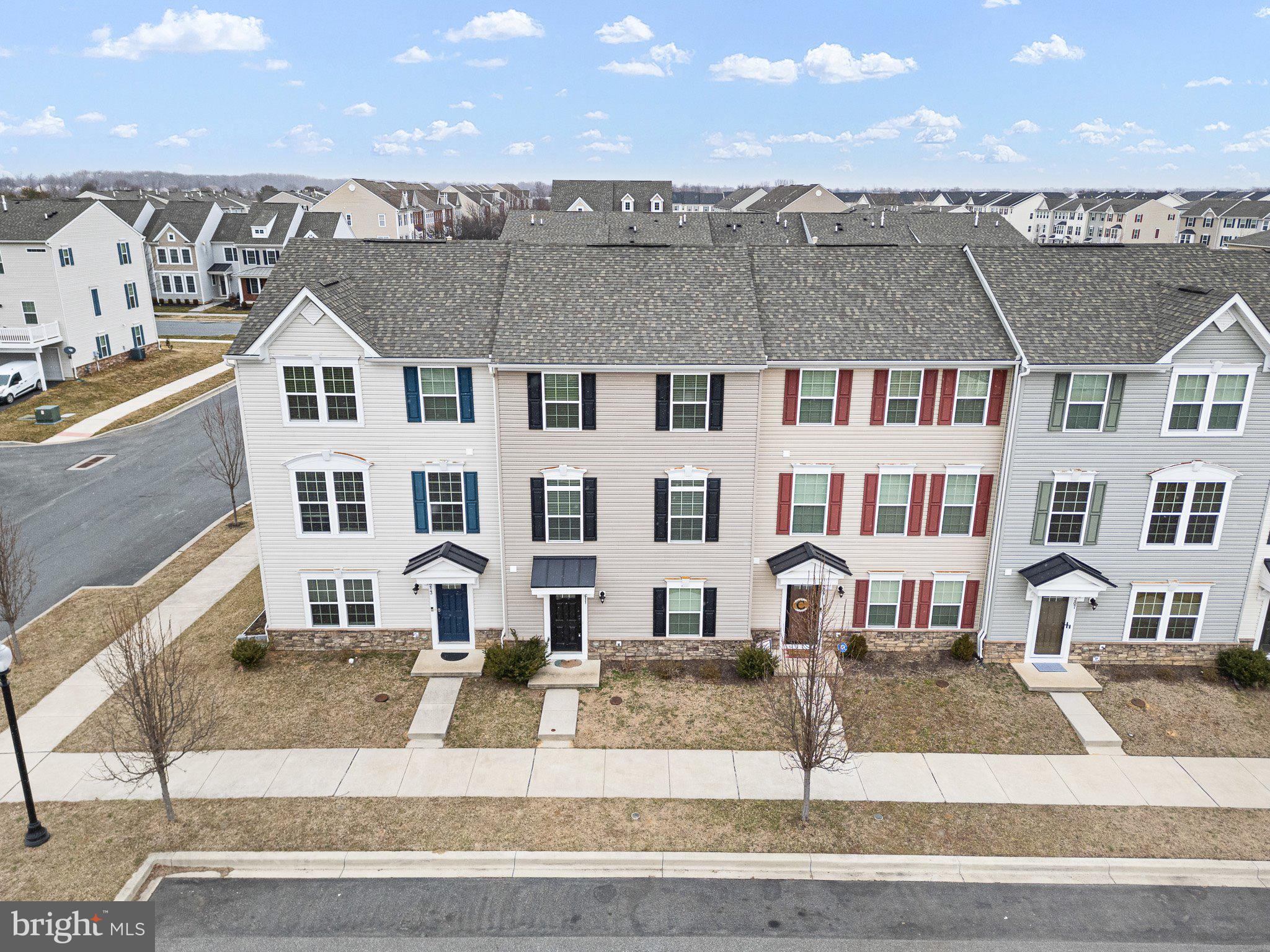 211 LAKE SEYMOUR DRIVE