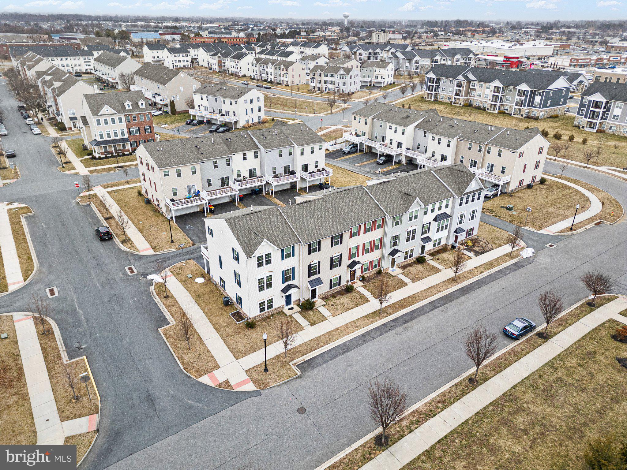 211 LAKE SEYMOUR DRIVE