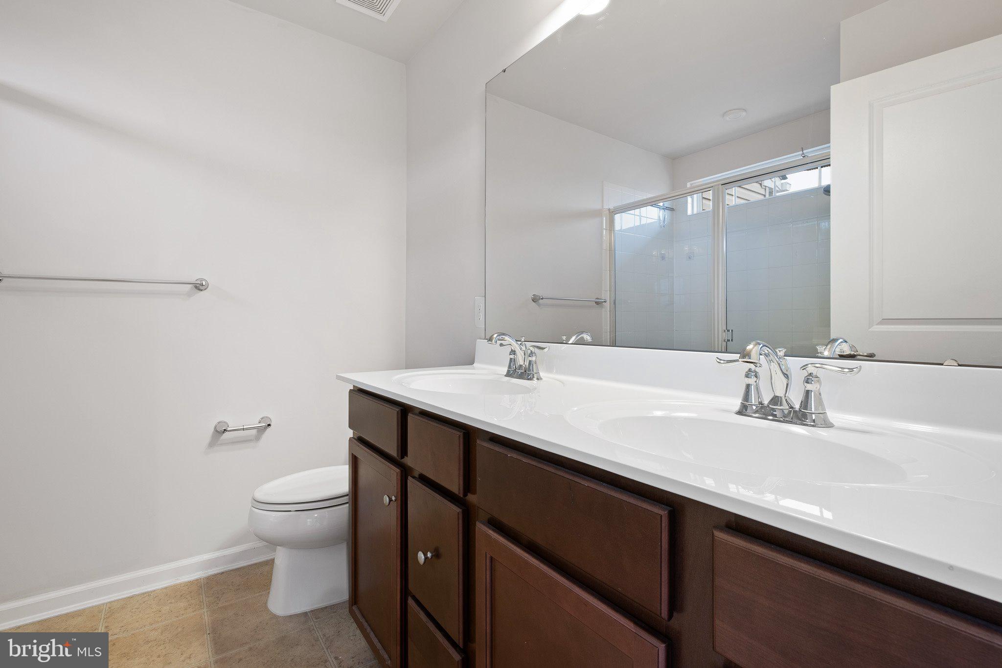 211 LAKE SEYMOUR DRIVE