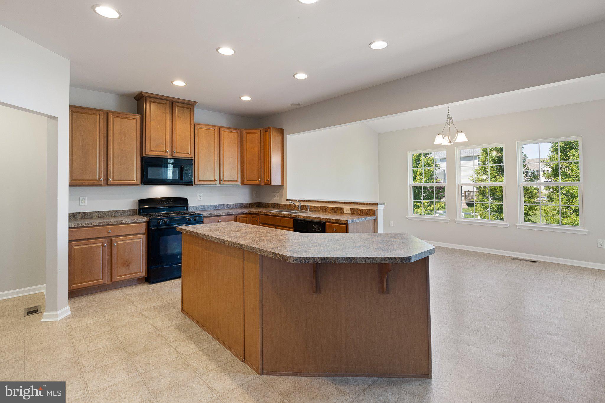 145 ABBIGAIL CROSSING