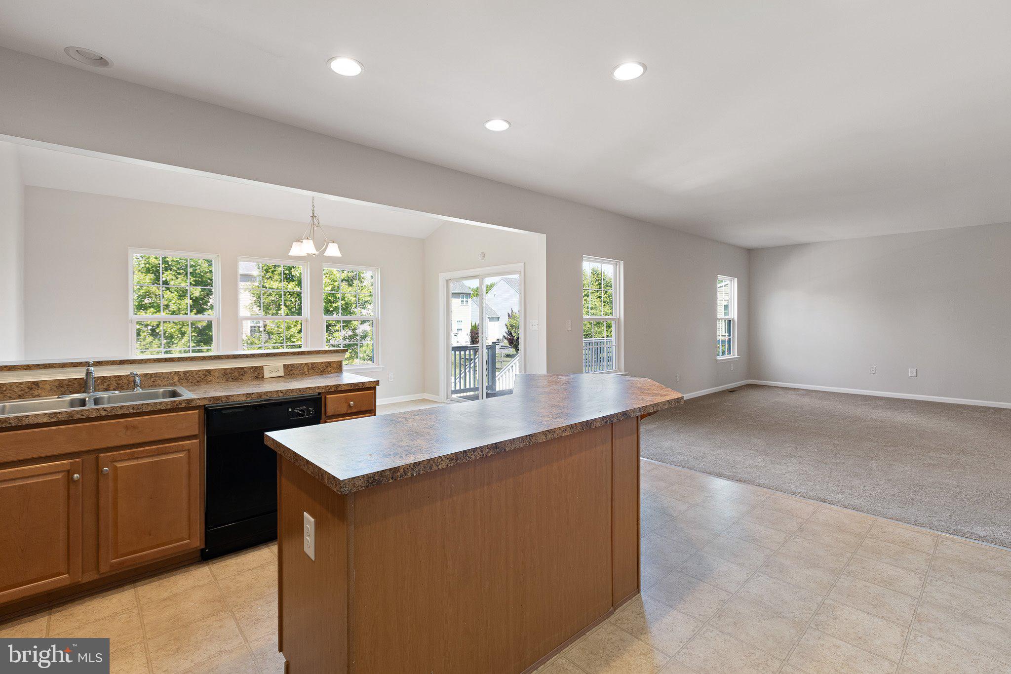 145 ABBIGAIL CROSSING