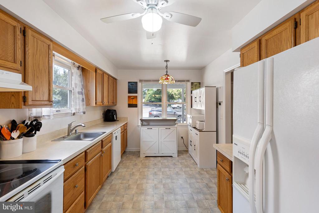 216 E MARKET STREET