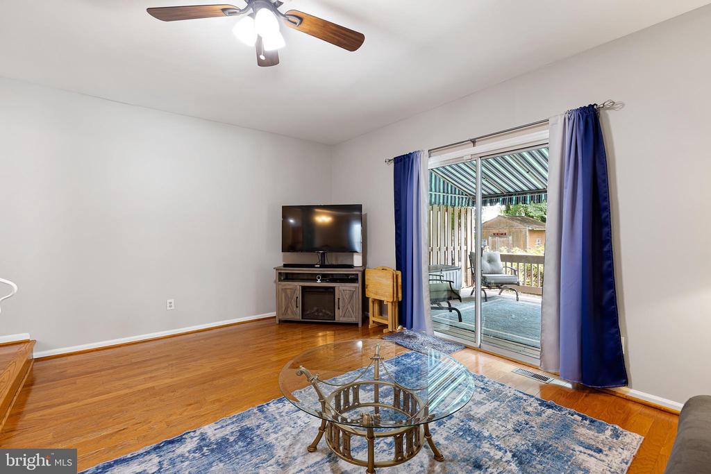 216 E MARKET STREET